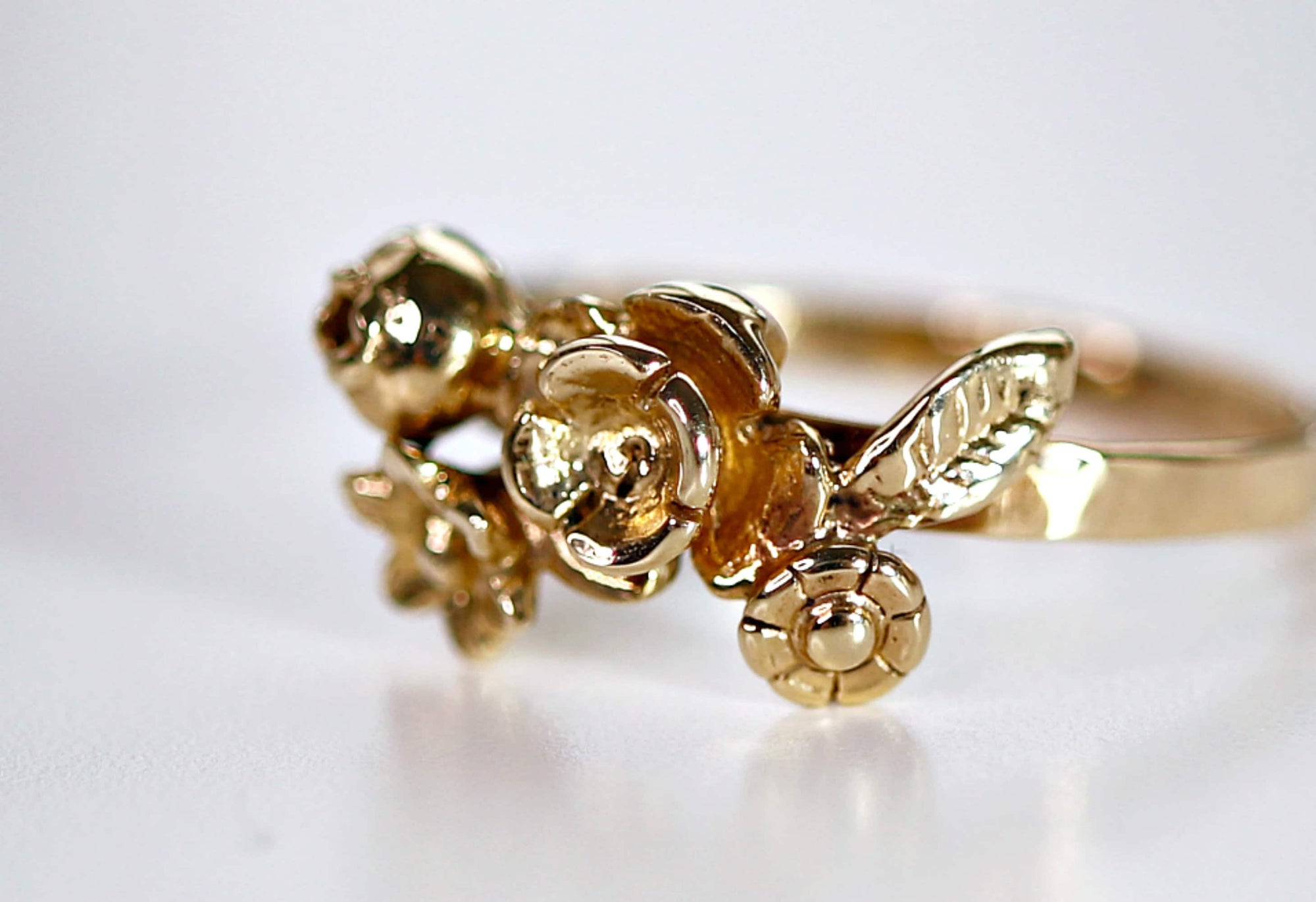 14k Gold Flower Cluster Ring