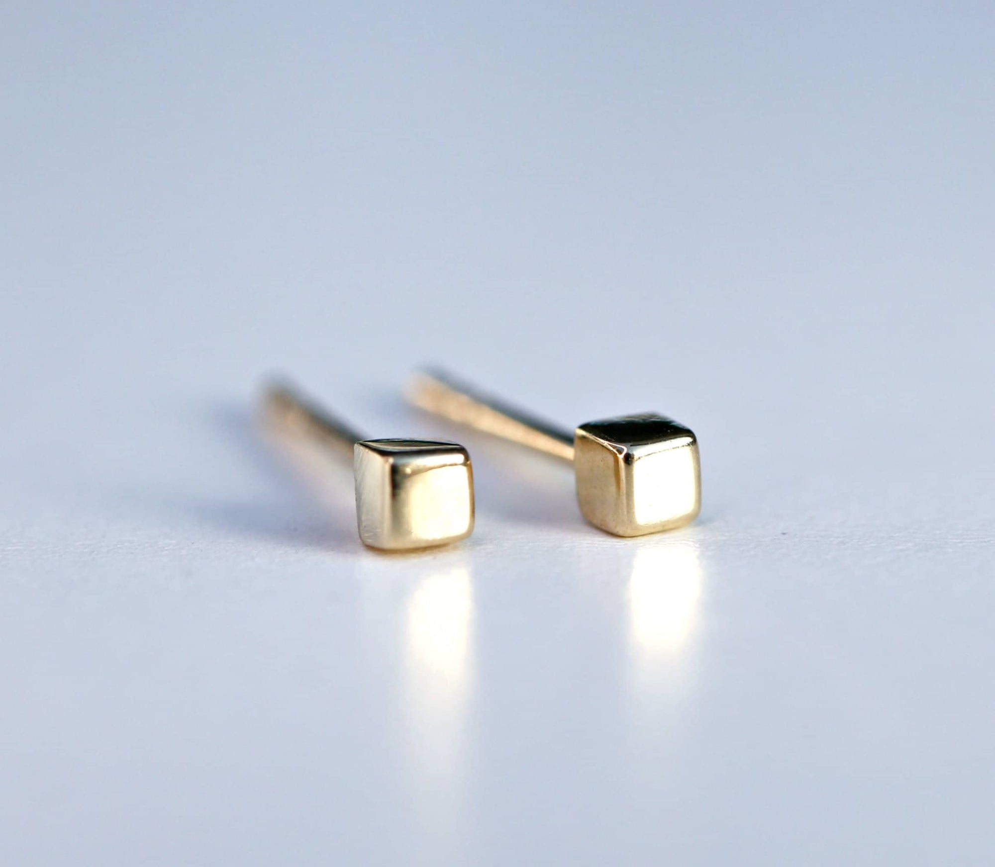 Cube Stud Earrings 14k Solid Gold Stud Earrings, Tiny Stud Earrings, Cube Earrings