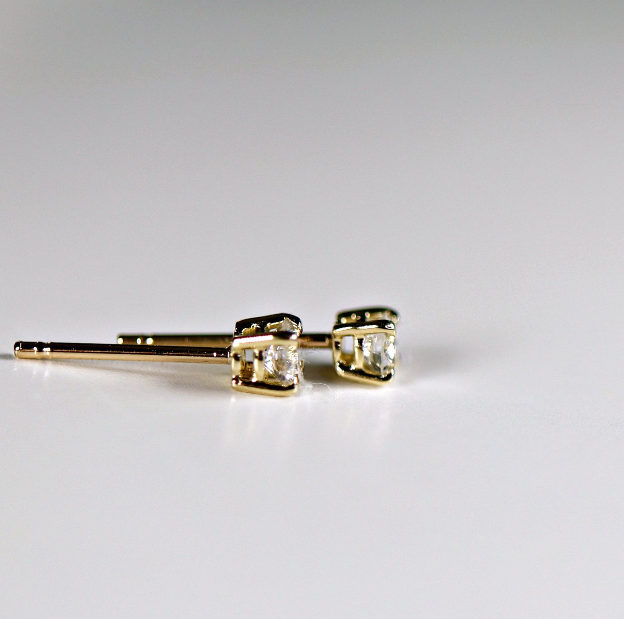 0.25 ct Diamond Stud Earrings