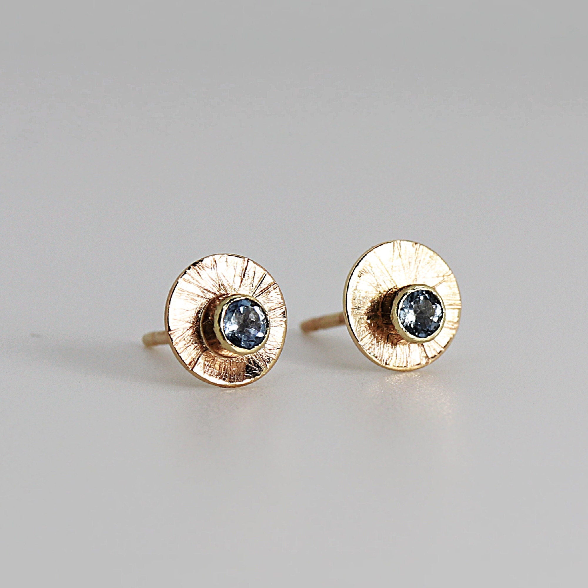 14k Gold Sunrise Disc Aquamarine Stud Earrings