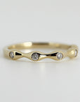 Bubble Diamond Ring in 14k Gold. it is a beutiful hhandmade Flush Set 5 Diamond Ring