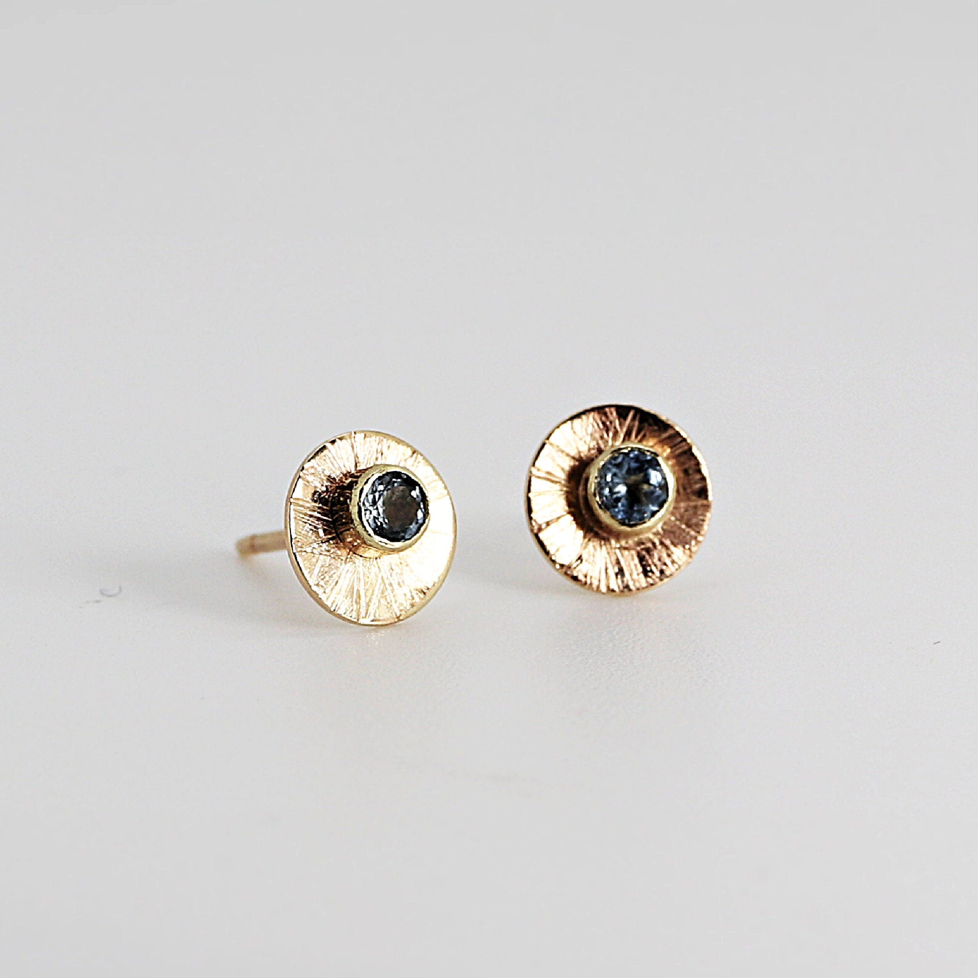 14k Gold Sunrise Disc Aquamarine Stud Earrings