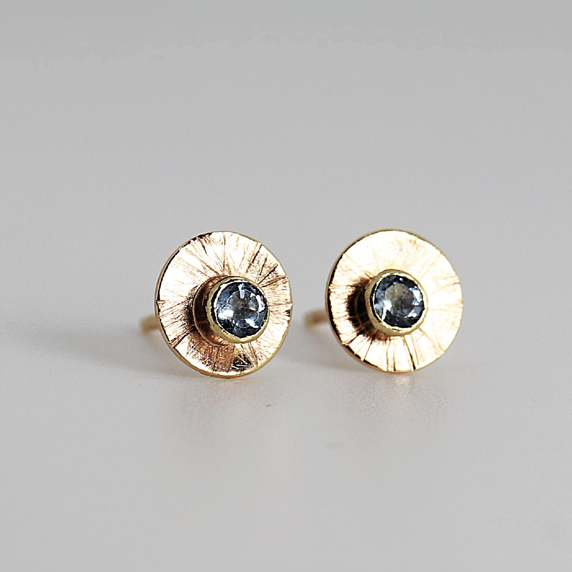 14k Gold Sunrise Disc Aquamarine Stud Earrings