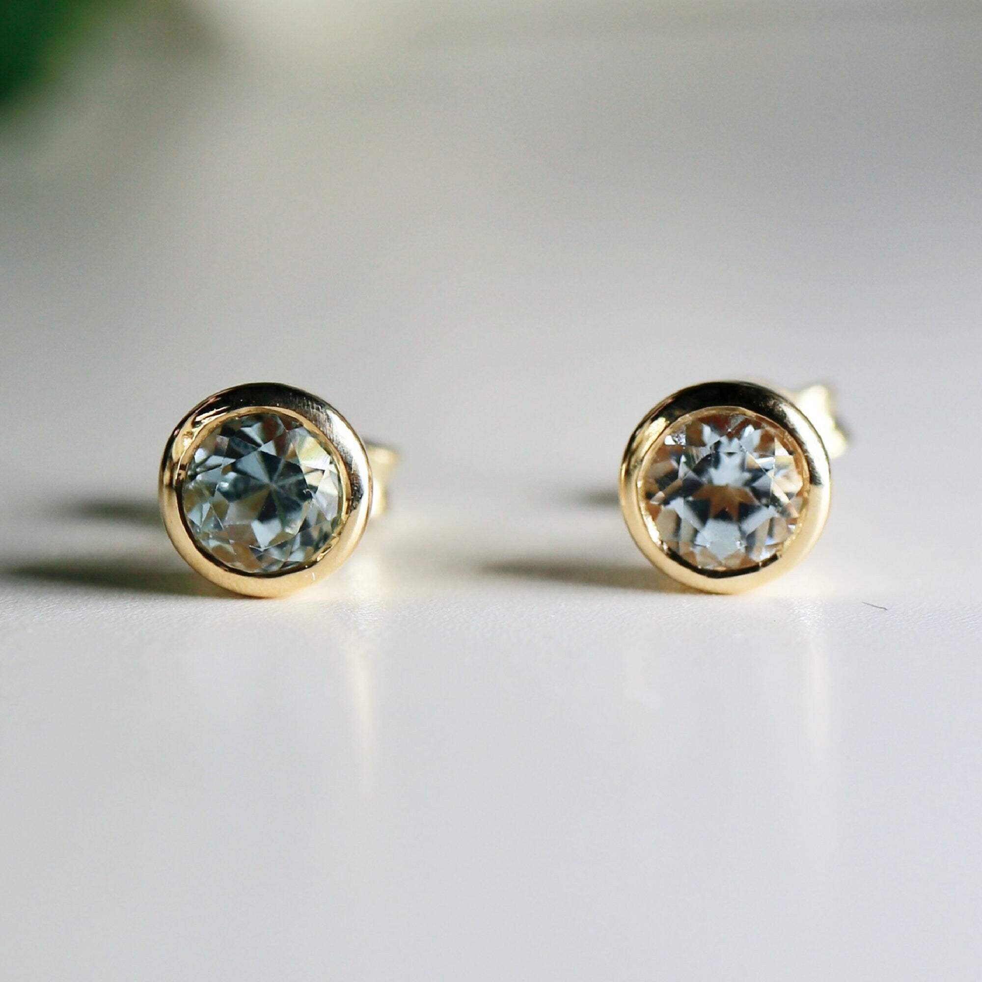 14k Gold Bezel Set Aquamarine Stud Earrings