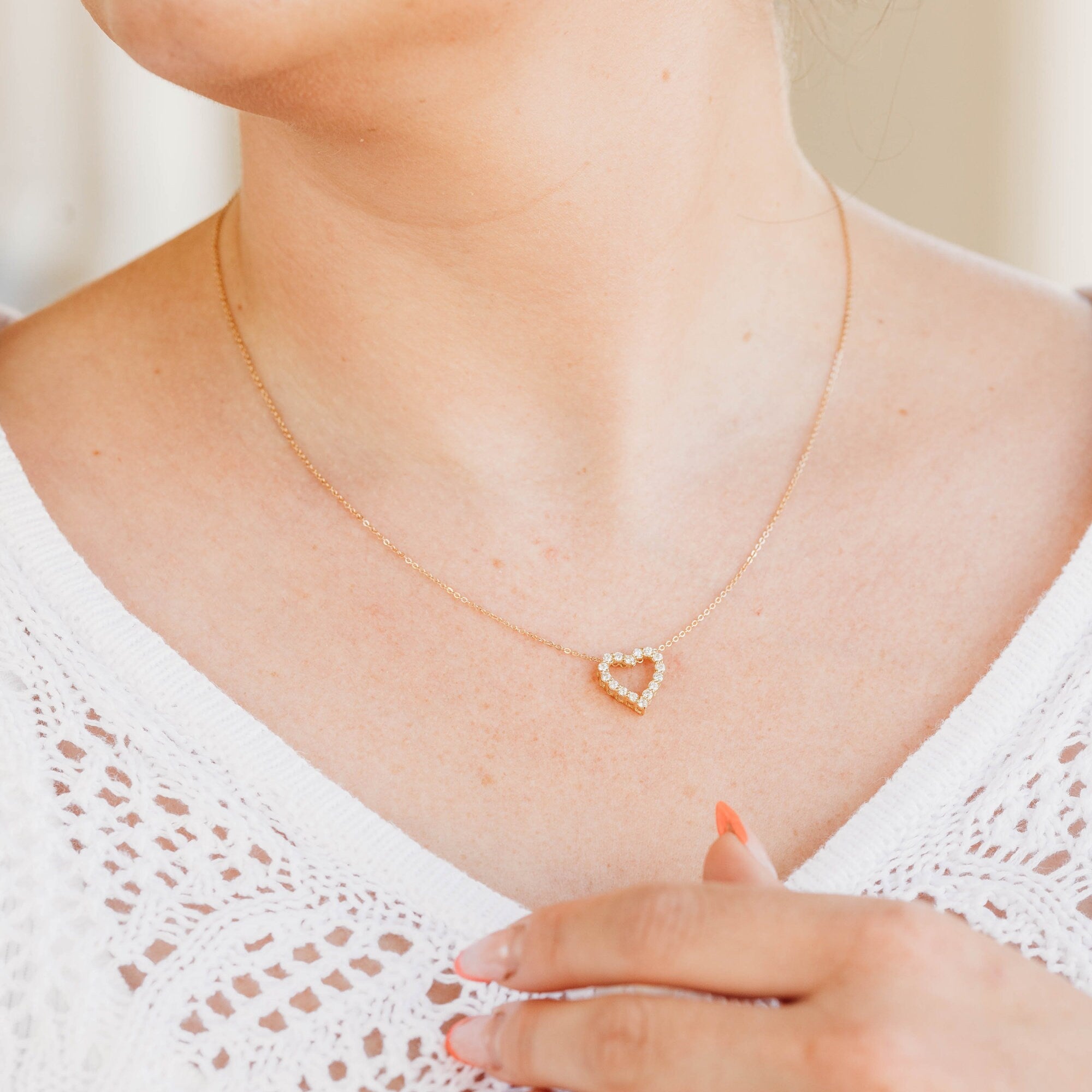 14k Gold Natural Diamond Sliding Open Heart Necklace