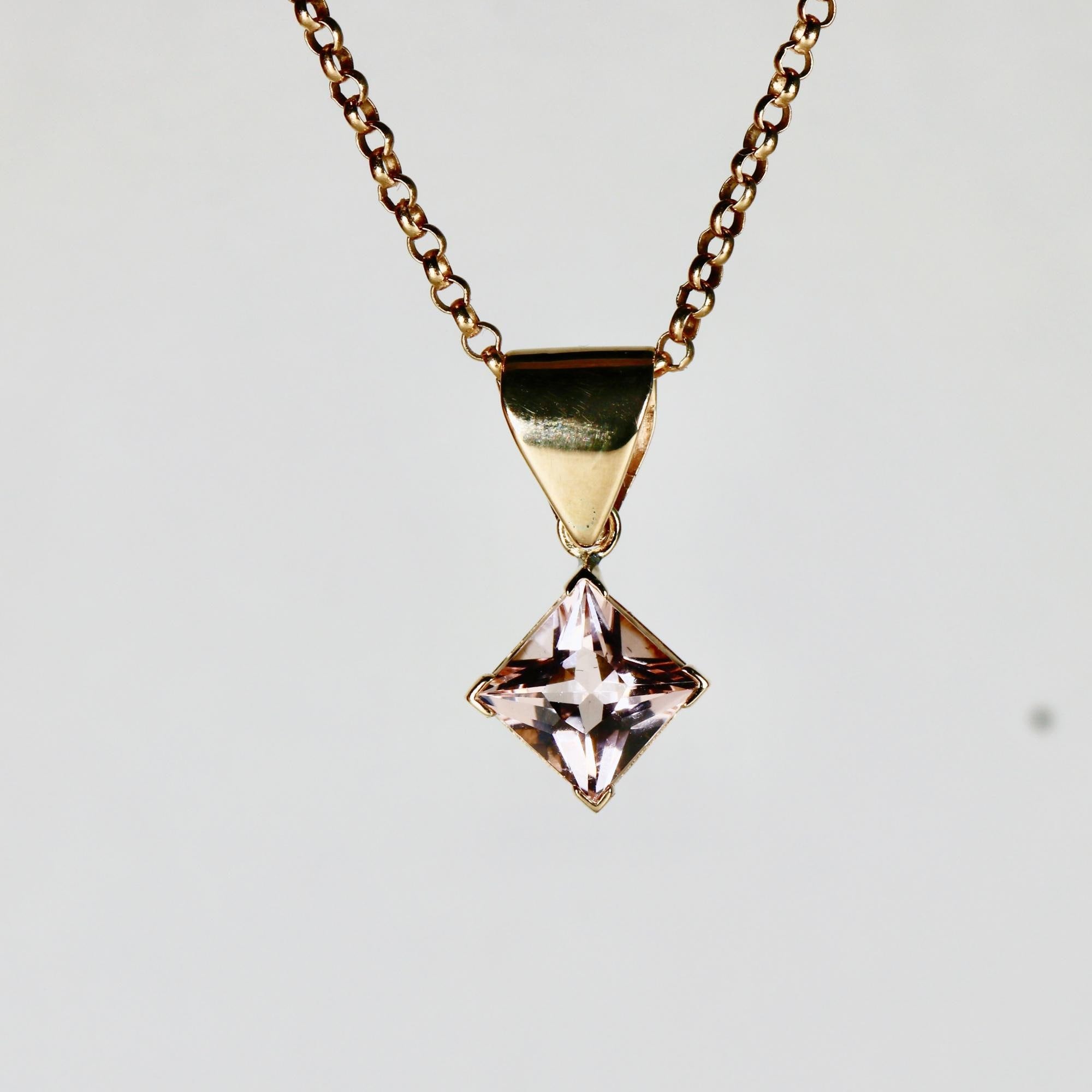 Blush Princess Morganite Necklace 14k Solid Gold, Morganite Pendant Necklace, Bridal Necklace, Gift for New Mom