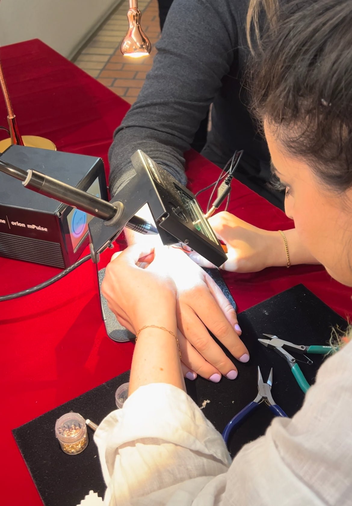 Why a Permanent Bracelet Might be the Perfect Accessory for You? - Melt'm Jewelry