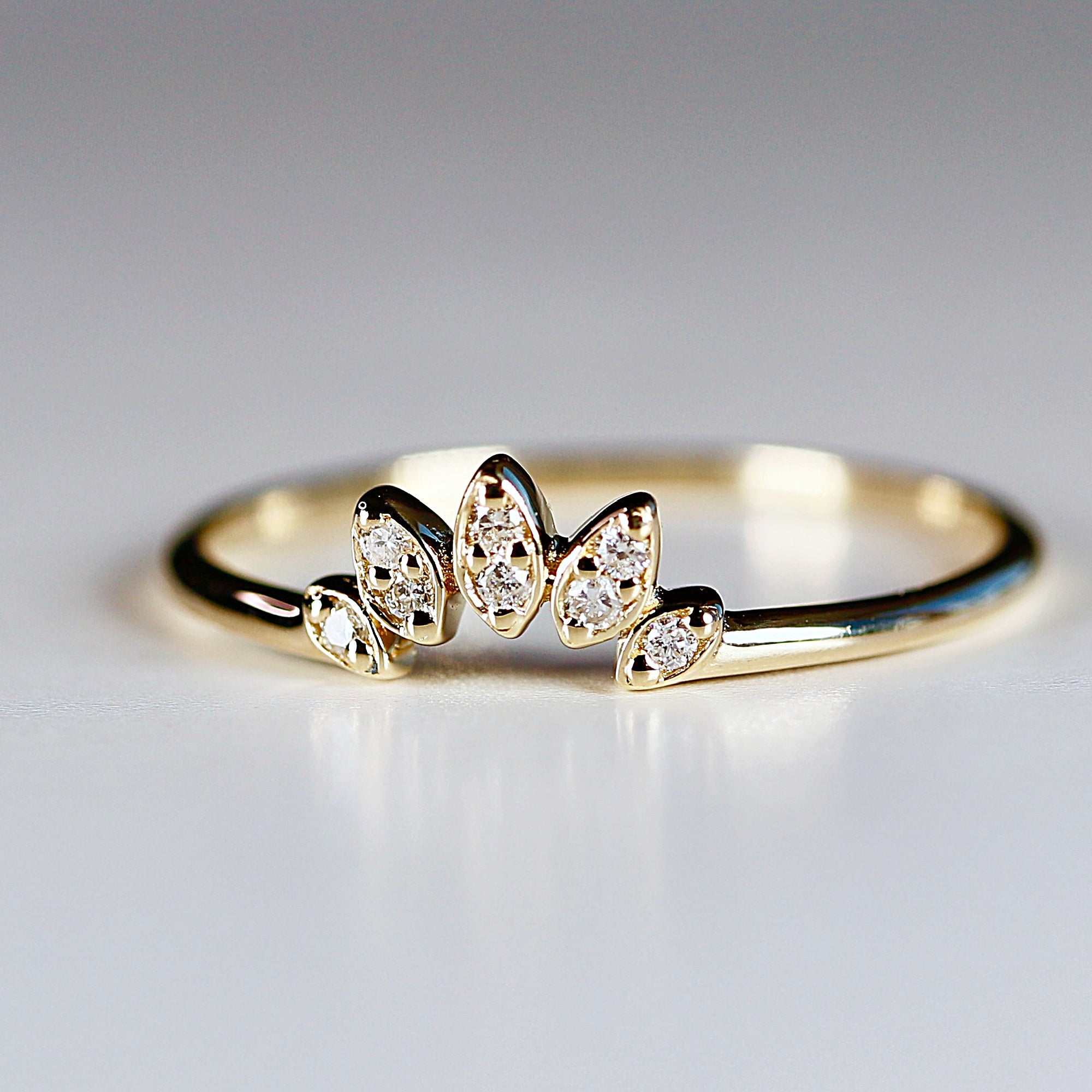 Diamond Curve Band Ring