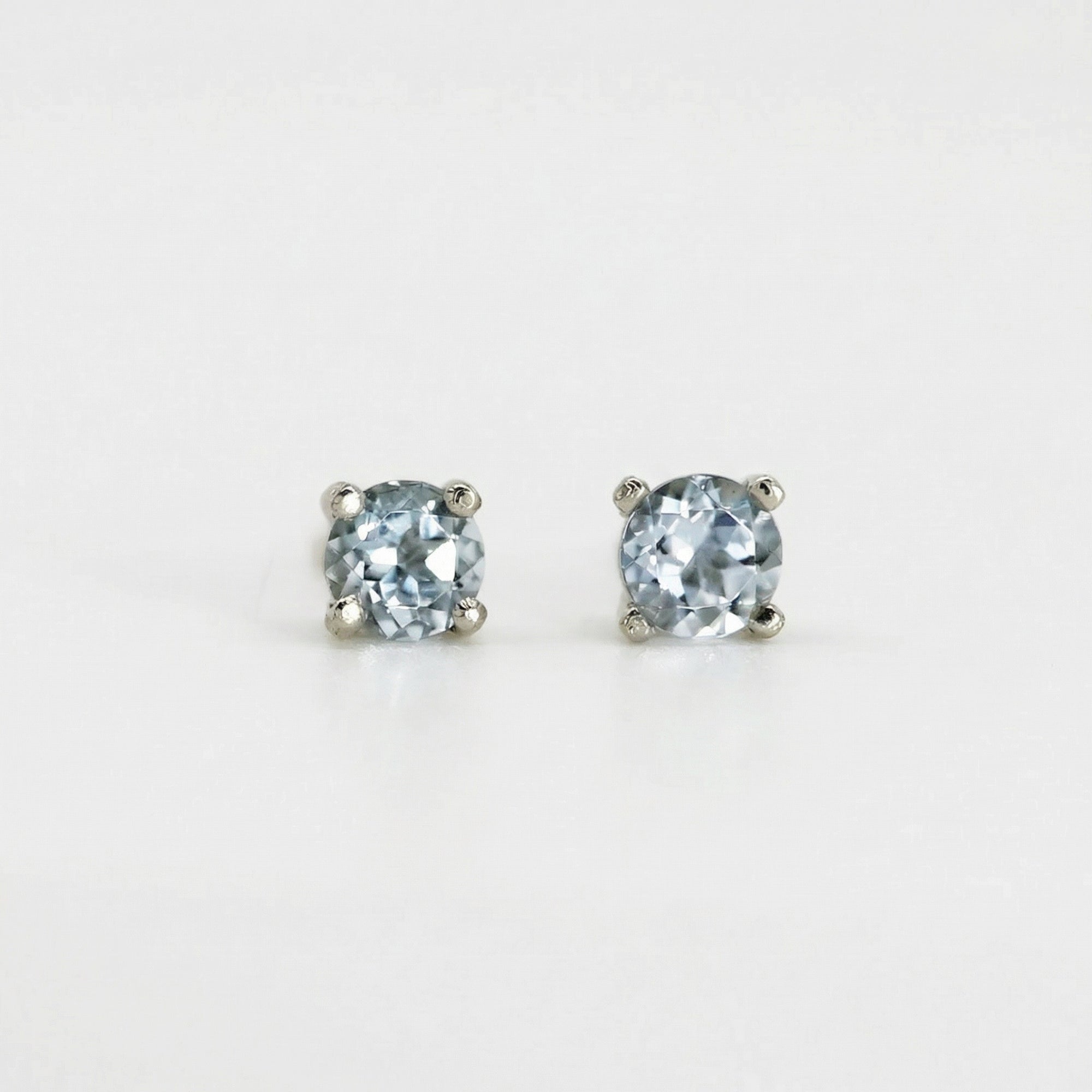 Aquamarine Stud Earrings 14k Gold - Melt'm Jewelry