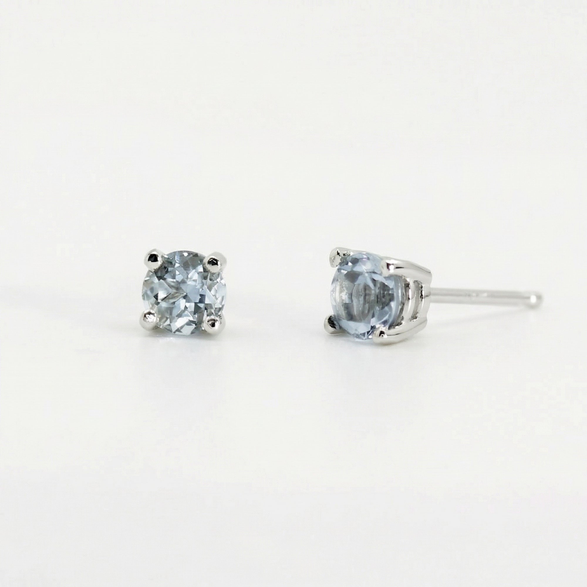 Aquamarine Stud Earrings 14k Gold - Melt'm Jewelry