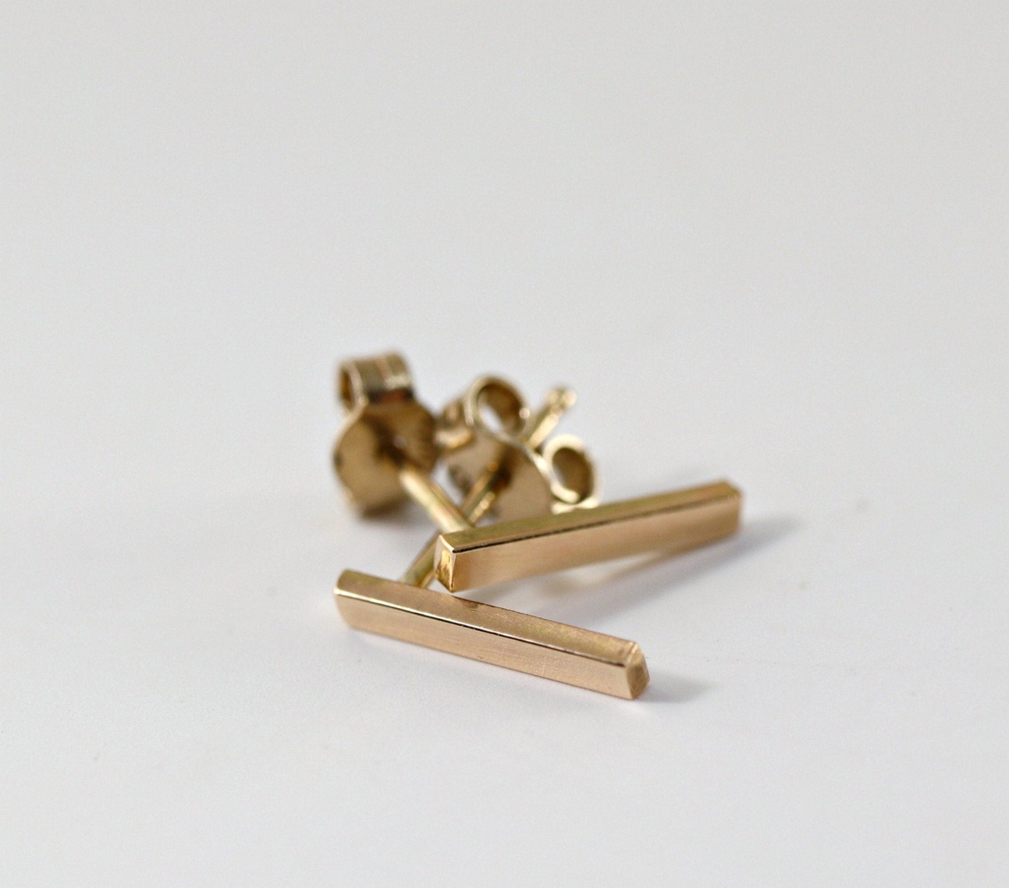 14k Solid Gold Bar Dainty Studs - Melt'm Jewelry