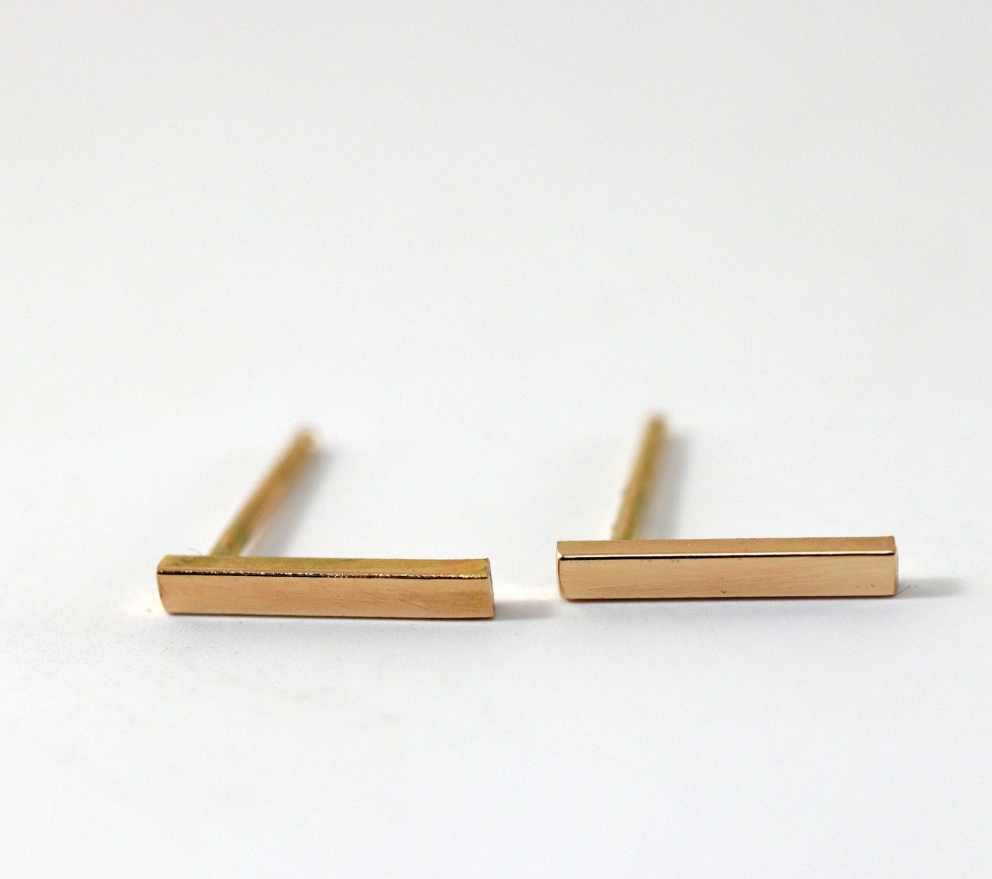14k Solid Gold Bar Dainty Studs - Melt'm Jewelry