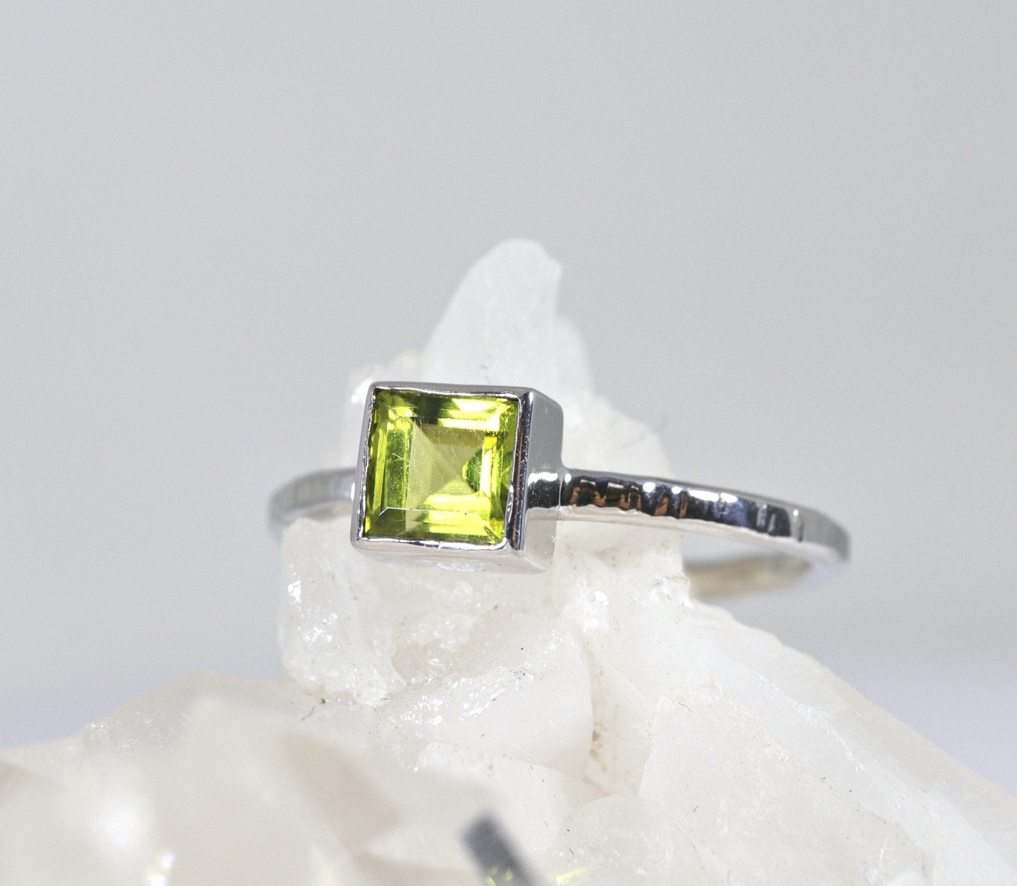 Princess Cut (Square) Peridot Ring 14k White Gold Bezel Setting - Melt'm Jewelry