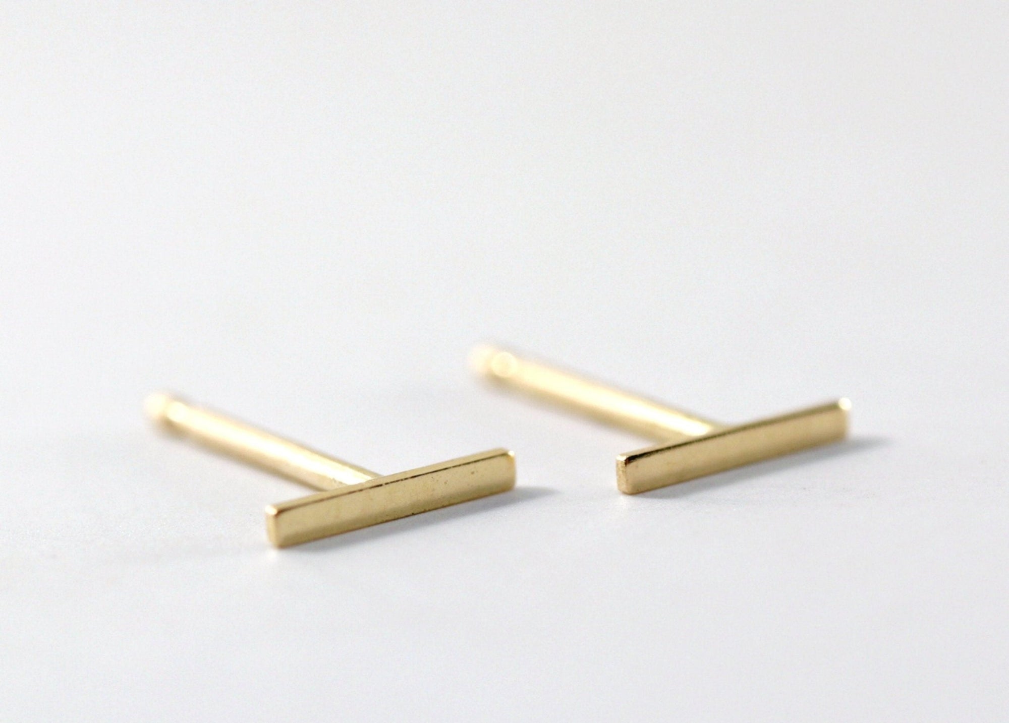 Minimalist Bar Stud Earrings 14k Solid Gold - Melt'm Jewelry