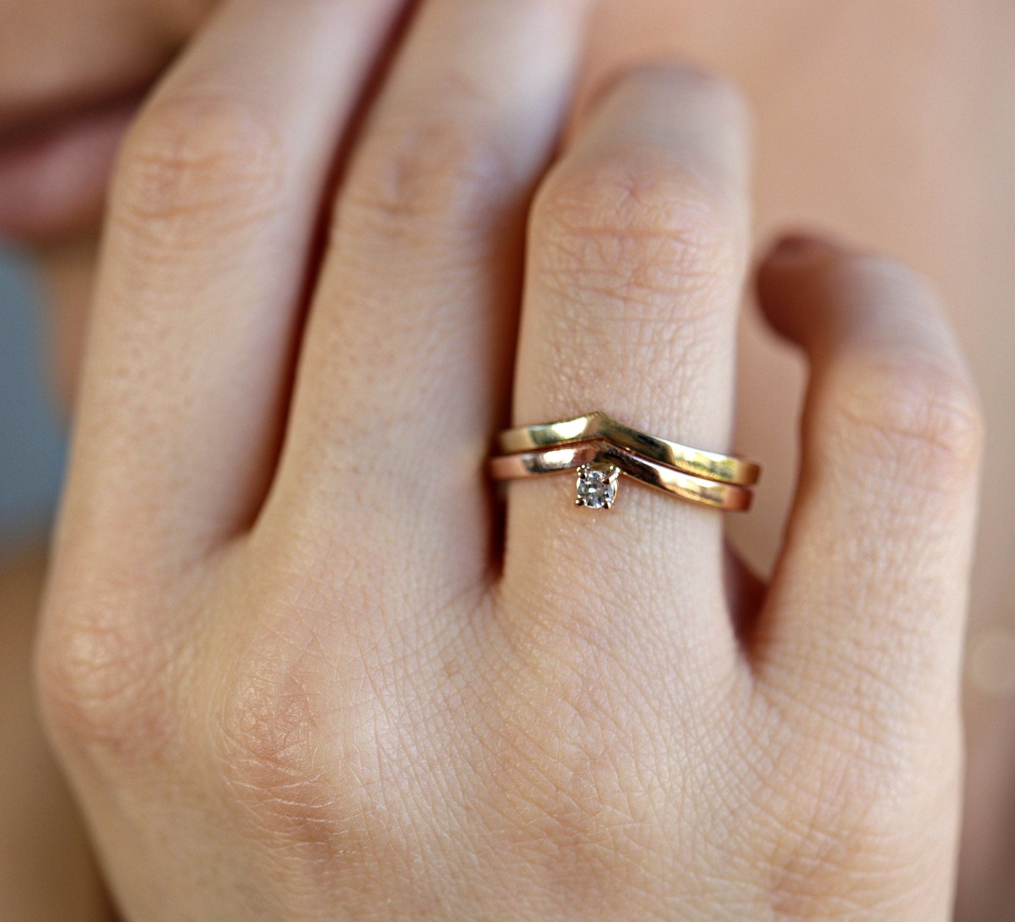 14k Gold Chevron Diamond Wedding Band Ring - Melt'm Jewelry