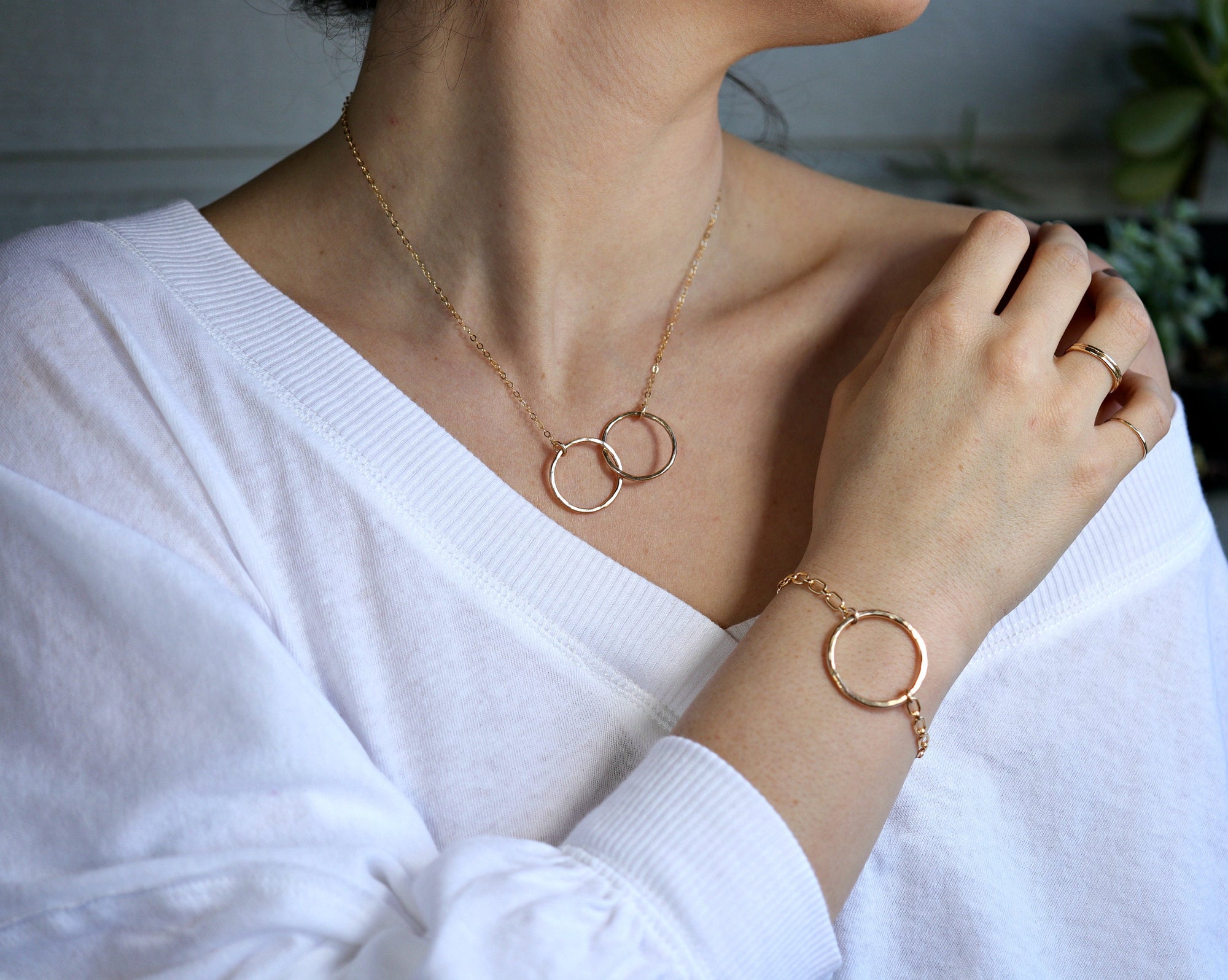 Interlocking Circle Necklace, Gold Double Circle Necklace