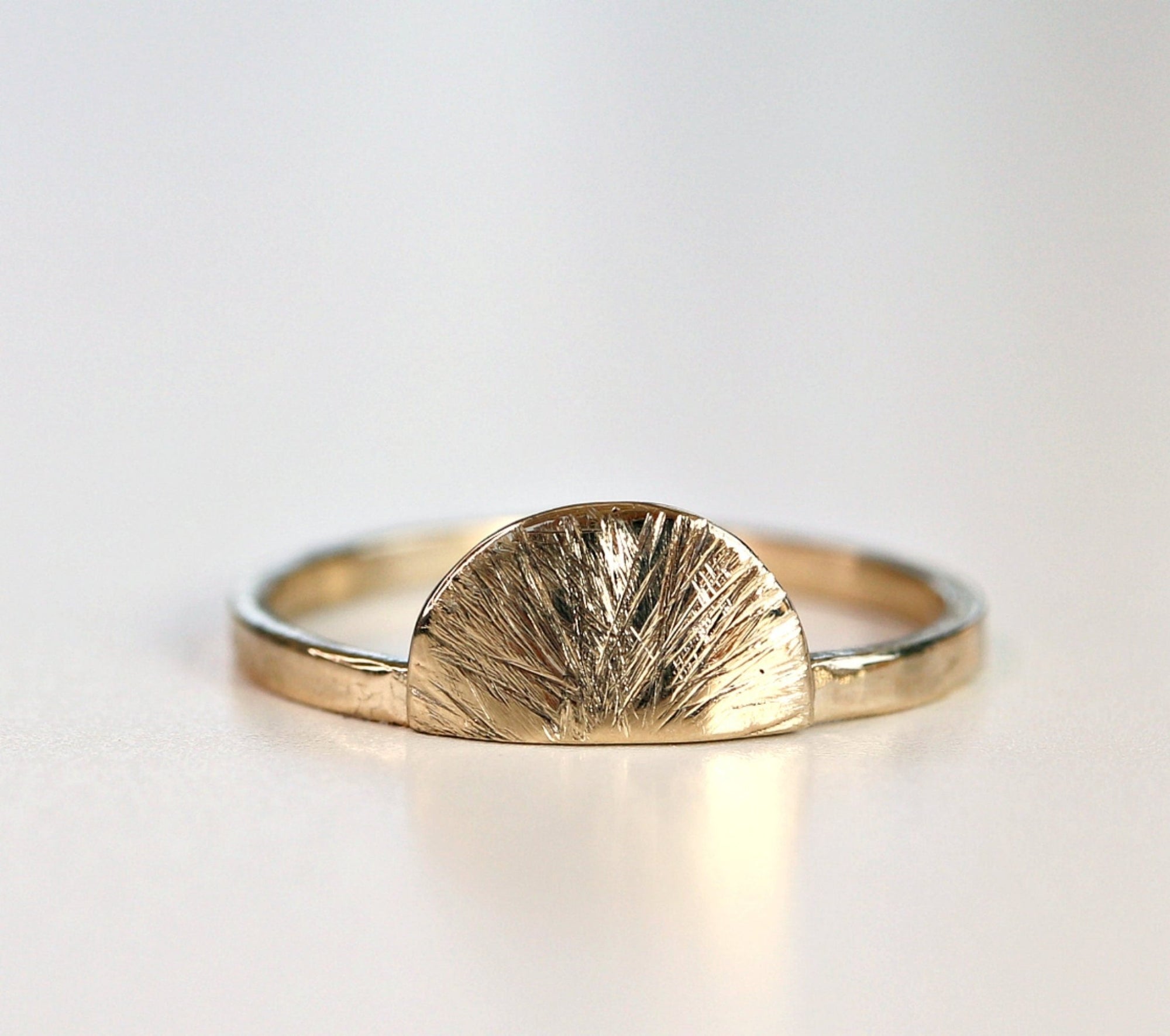 Sunrise Ring in 14K Solid Gold - Melt'm Jewelry
