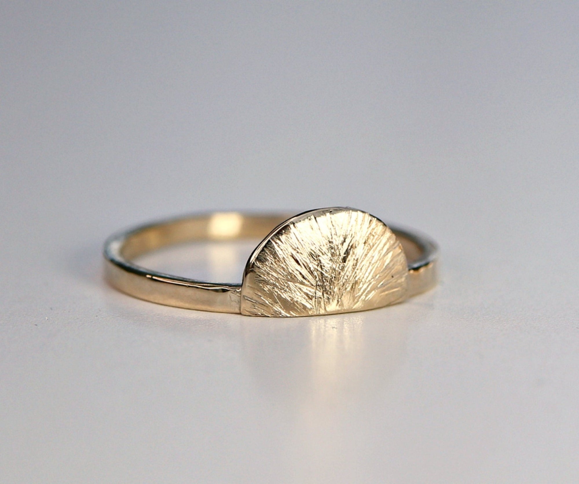 Sunrise Ring in 14K Solid Gold - Melt'm Jewelry