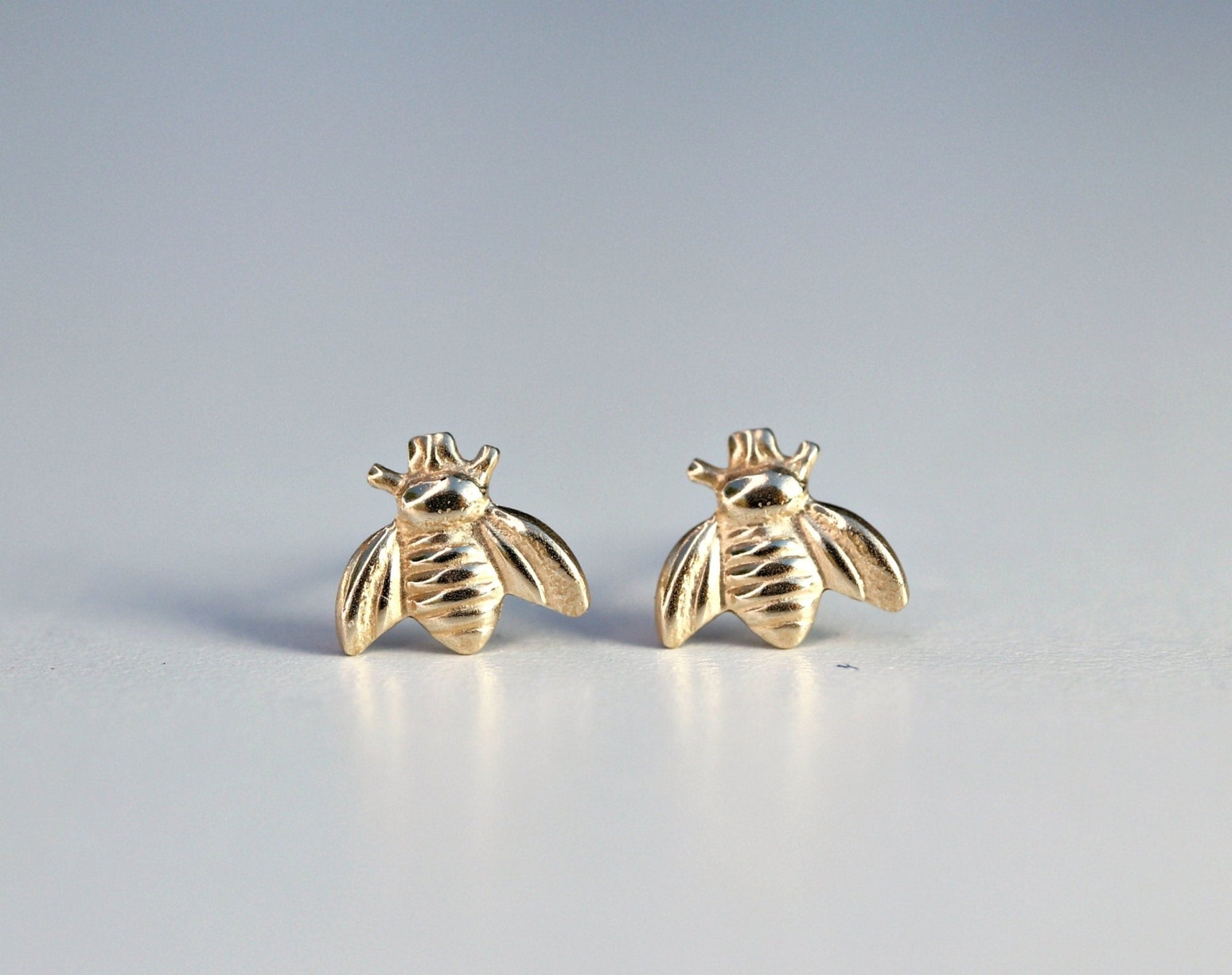 14k Gold Bee Stud Earrings - Melt'm Jewelry