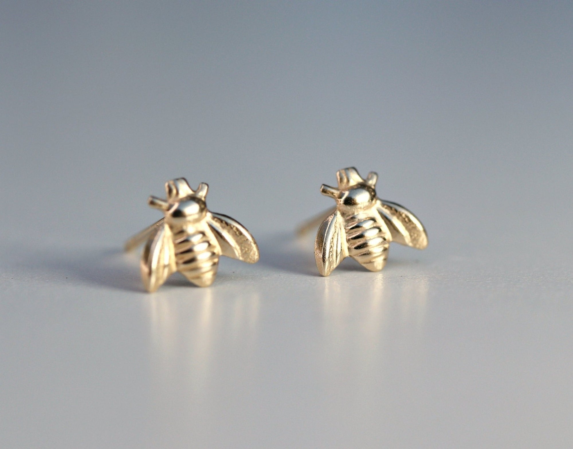 14k Gold Bee Stud Earrings - Melt'm Jewelry