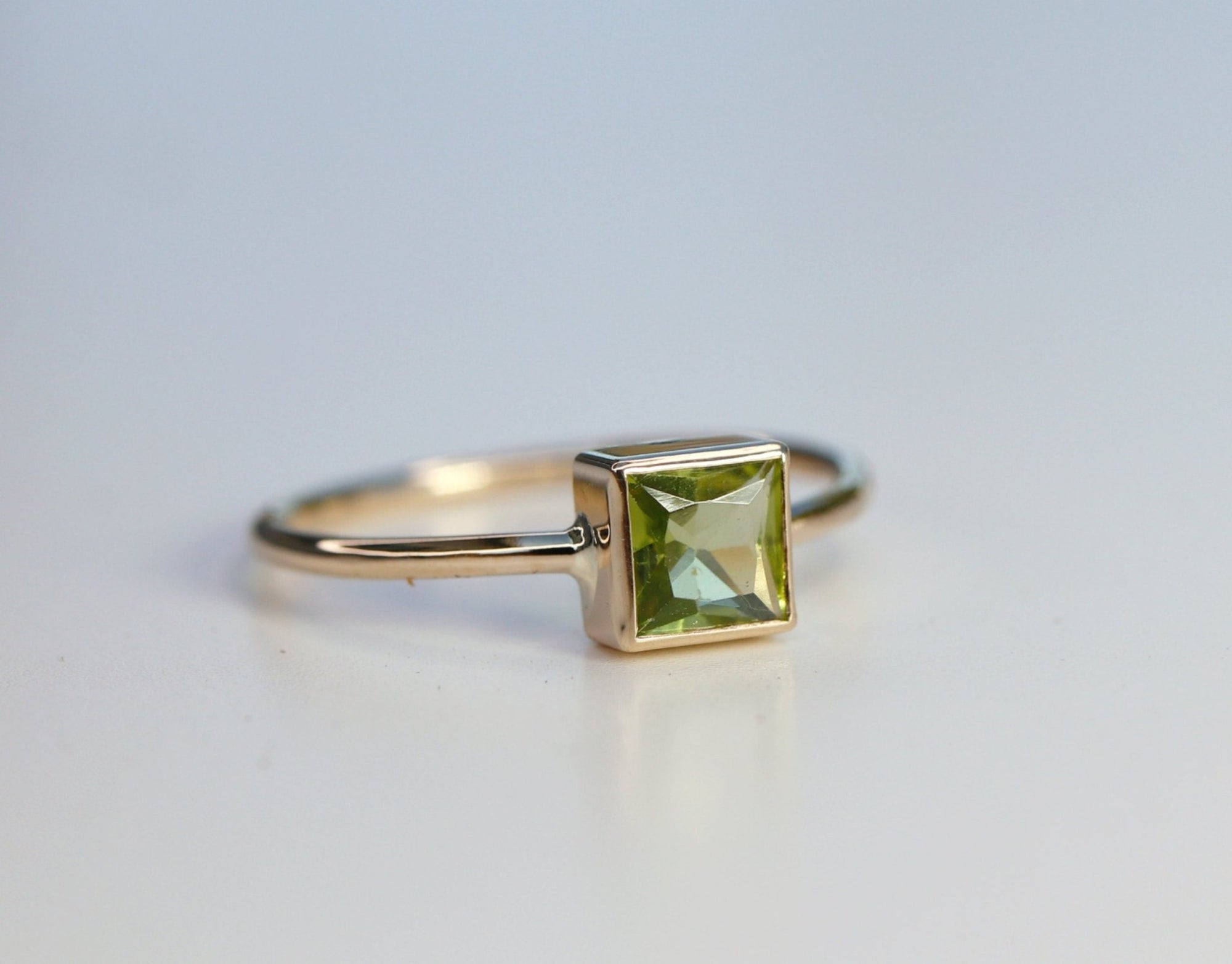 Princess Cut (Square) Peridot Ring 14k White Gold Bezel Setting - Melt'm Jewelry