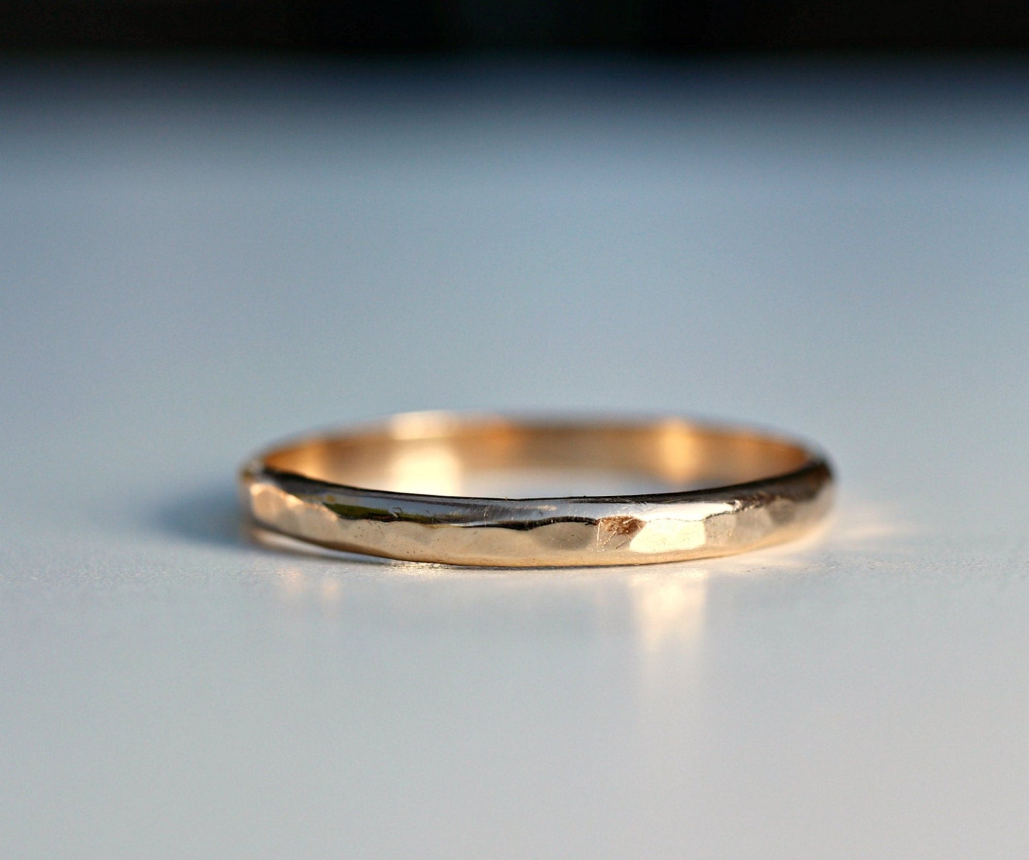 14k Solid Gold Plain Wedding Band Hammered - Melt'm Jewelry
