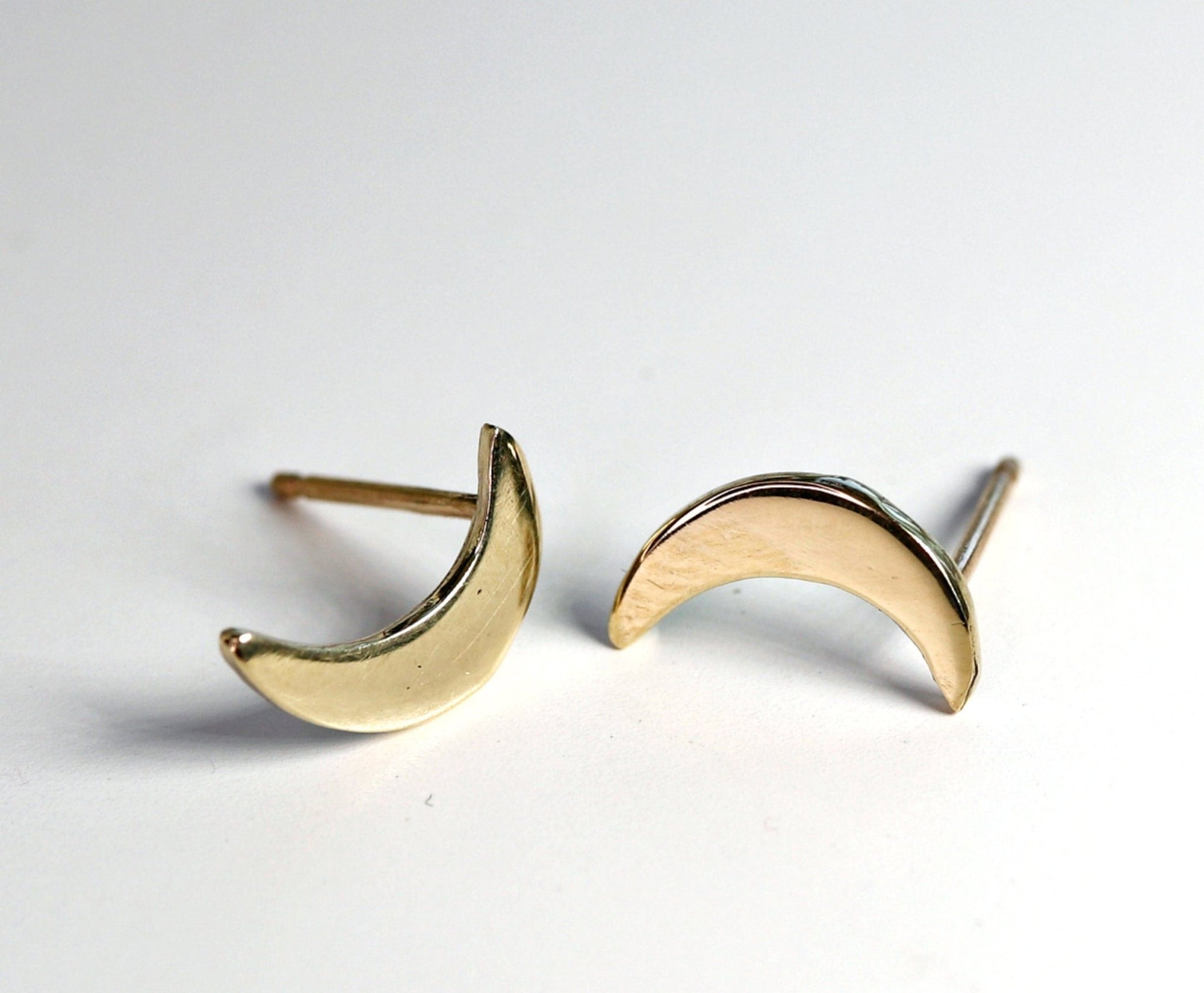 14k Solid Gold Crescent Moon Earrings, Moon Stud Earrings - Melt'm Jewelry