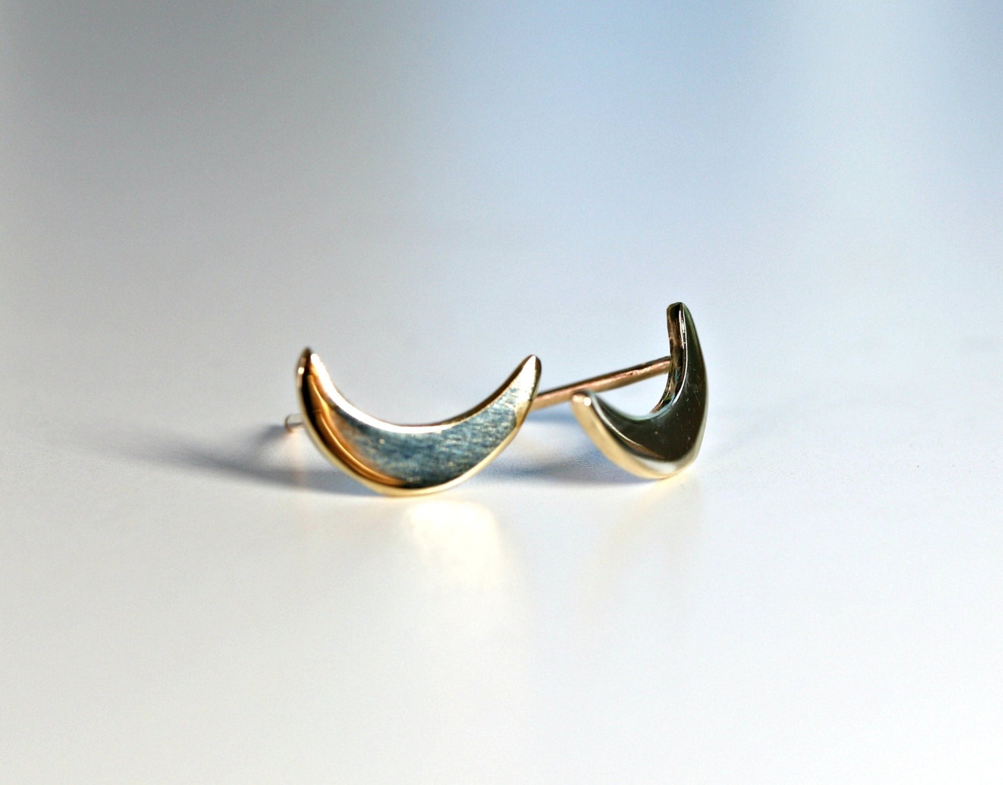 14k Solid Gold Crescent Moon Earrings, Moon Stud Earrings - Melt'm Jewelry