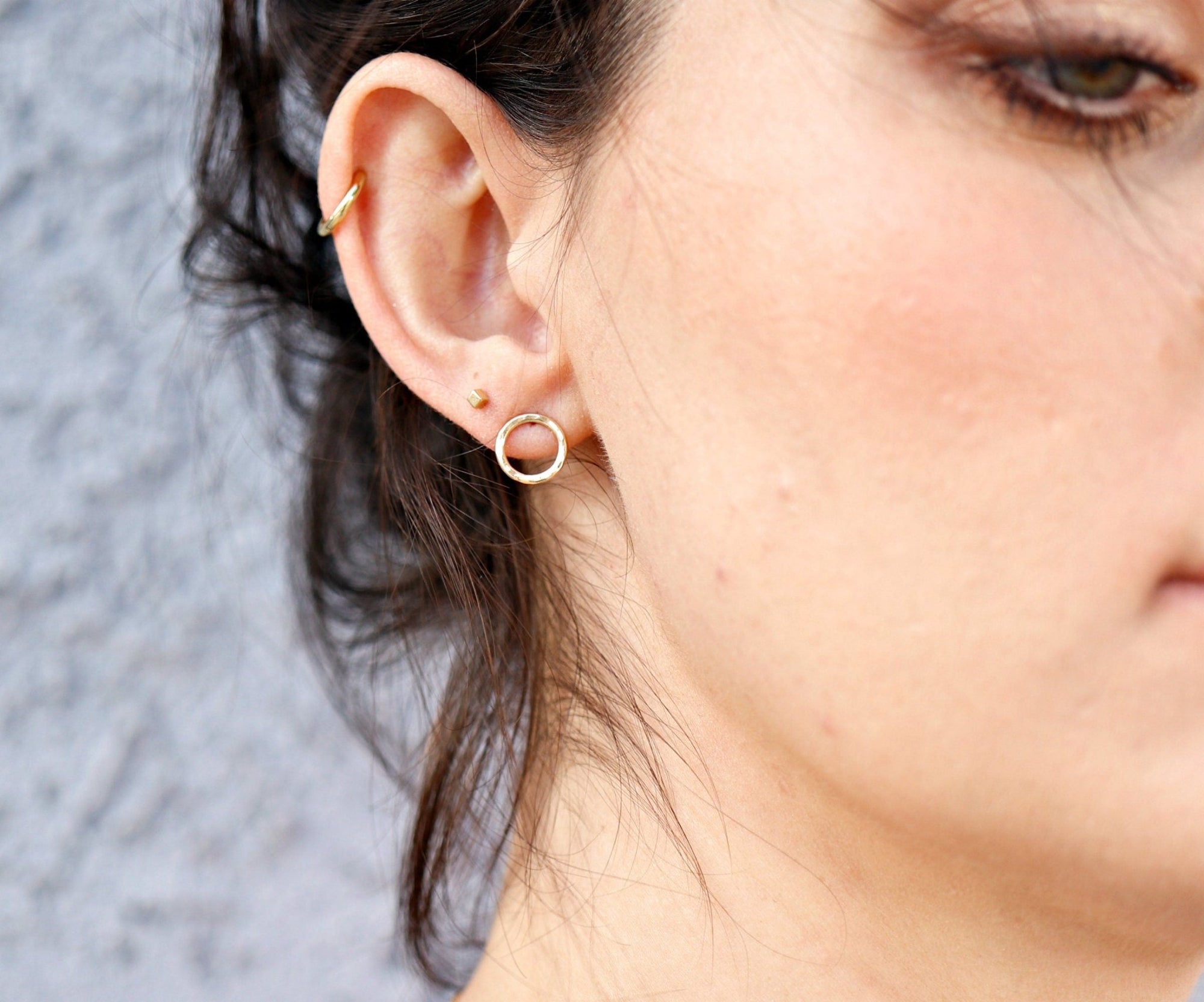 14k Hammered Gold Circle Stud Earrings - Melt'm Jewelry