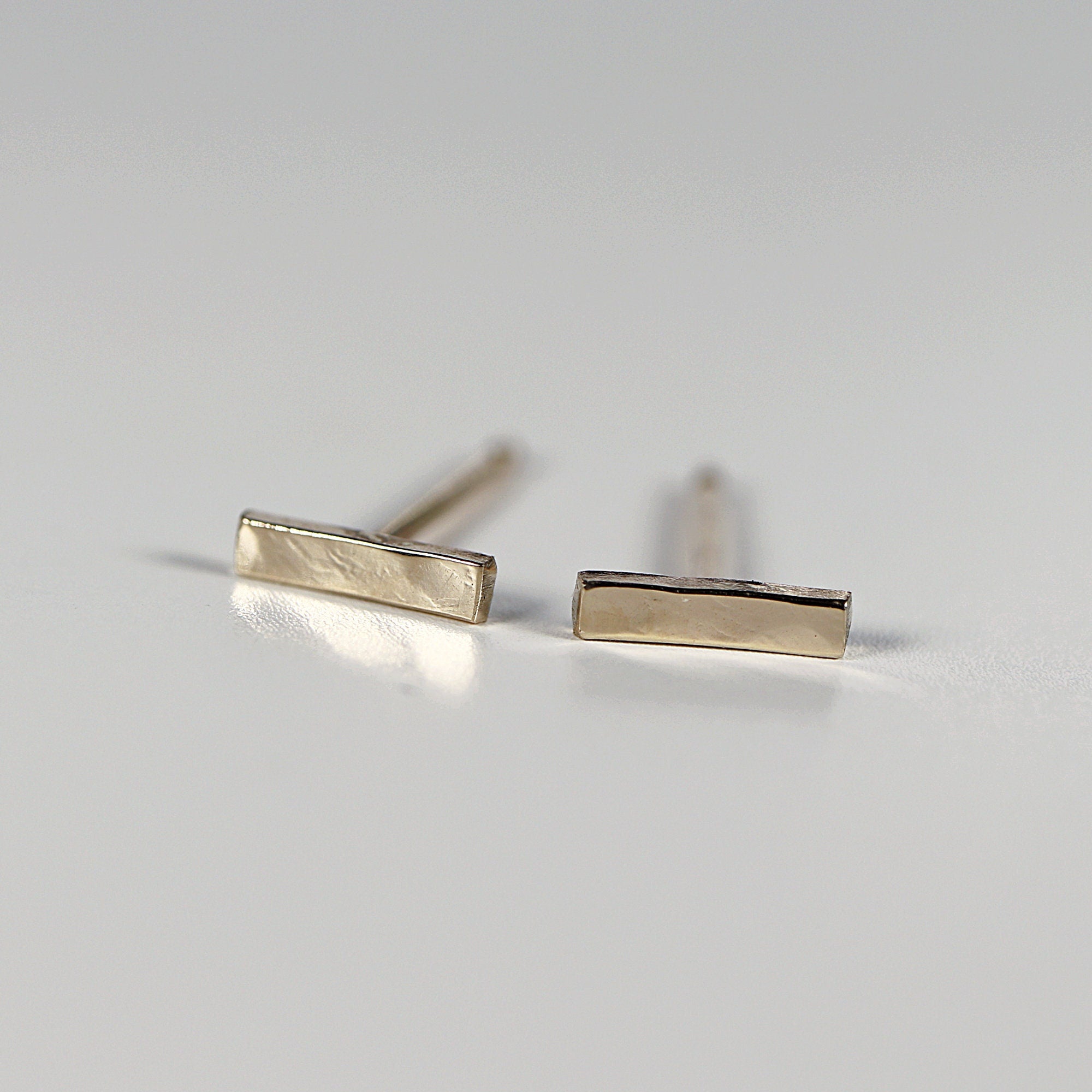 14k Solid Gold Hammered Bar Stud Earrings