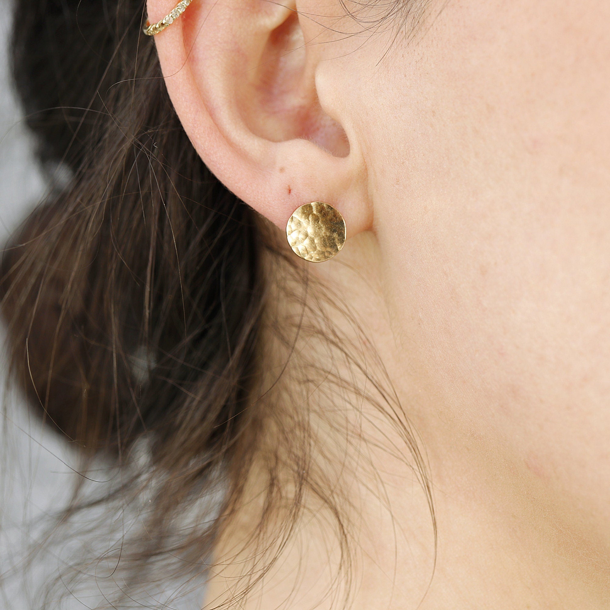 Gold Circle Earrings 9.5mm Medium size Hammered Gold Disc Stud Earrings - Melt'm Jewelry