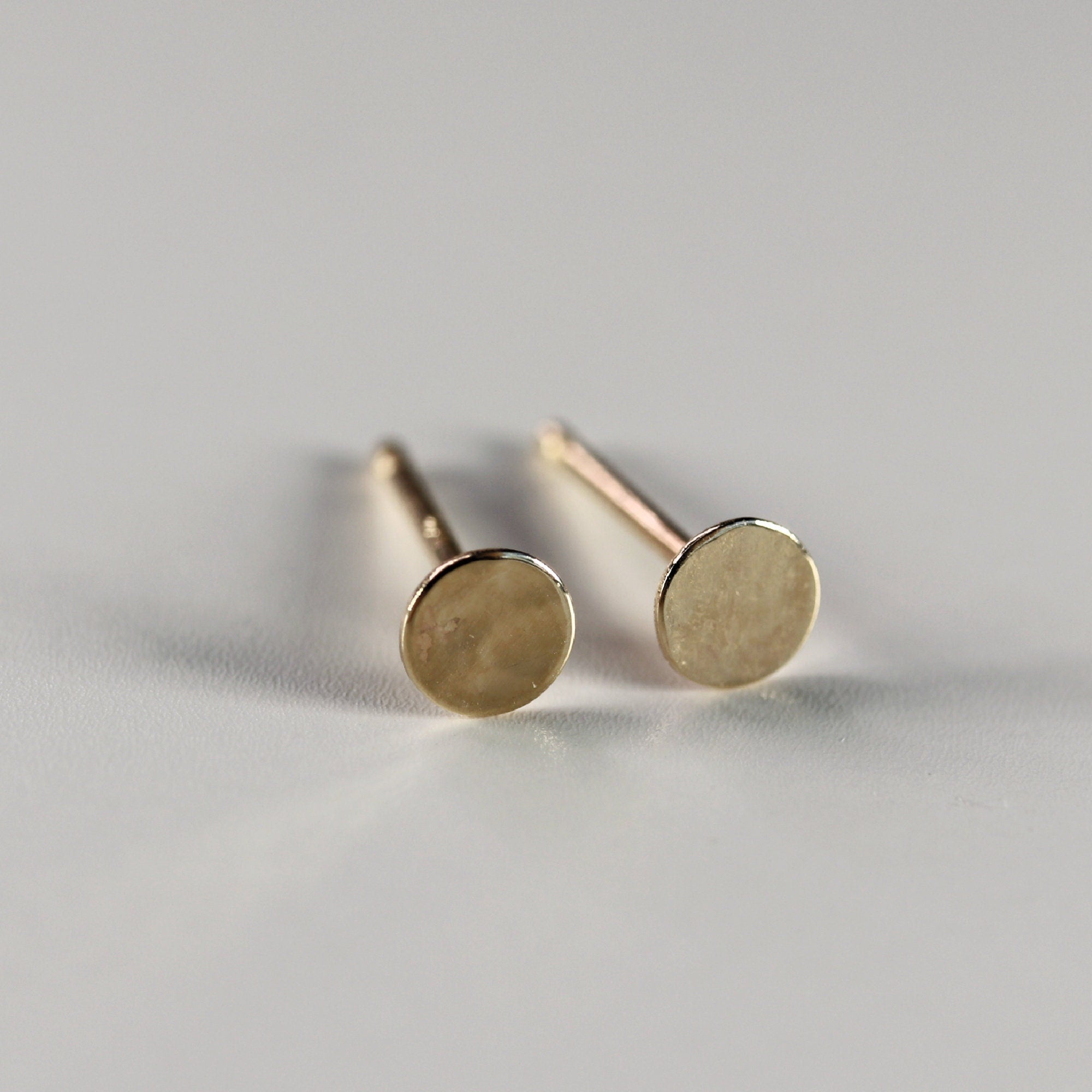 14k Solid Gold Stud Earrings - 4mm Hammered Disc Studs