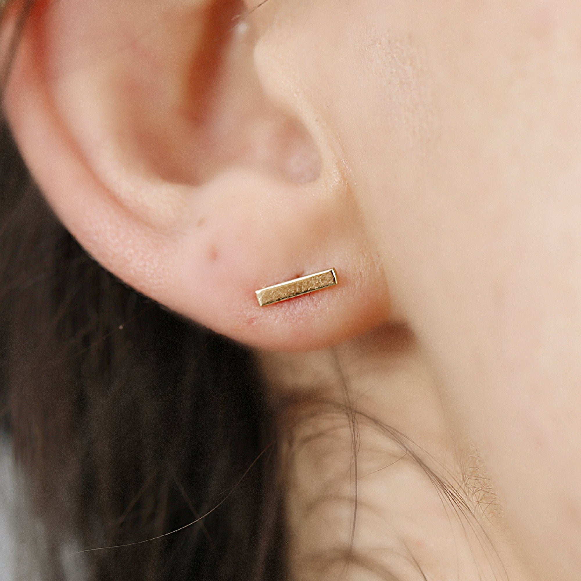 14k Solid Gold Hammered Bar Stud Earrings