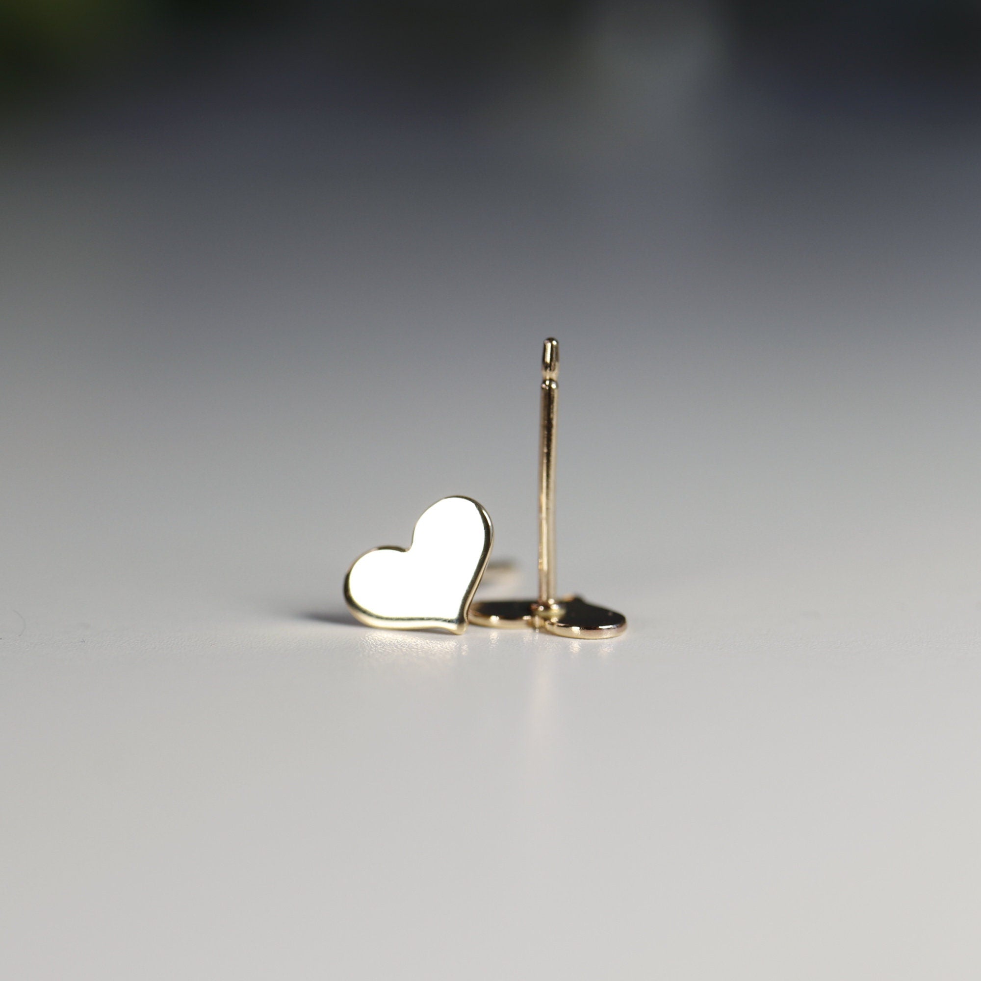 Tiny Heart Stud Earrings – Gold Filled Minimalist Earrings (Smooth or Hammered) - Melt'm Jewelry