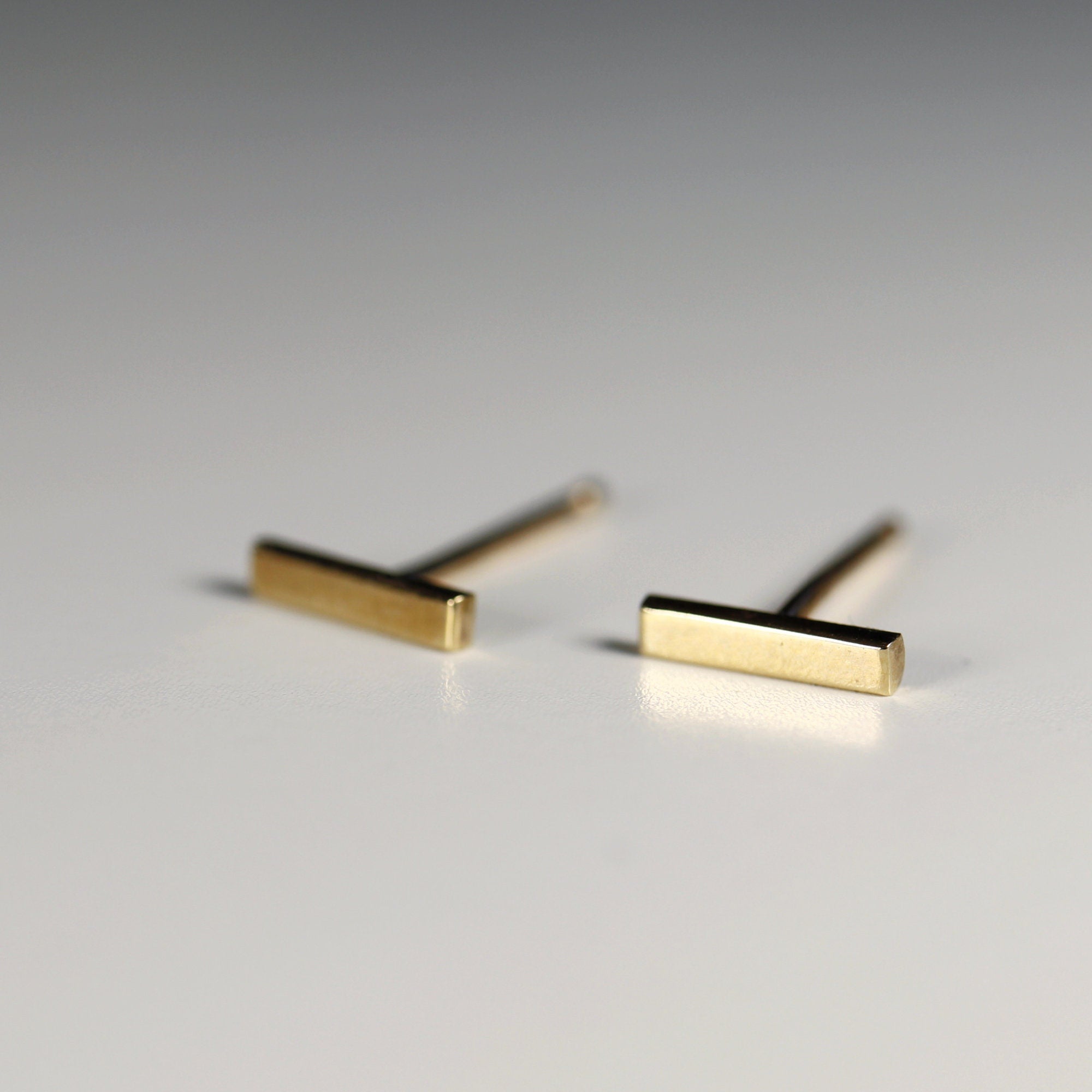 Minimalist Bar Stud Earrings 14k Solid Gold - Melt'm Jewelry