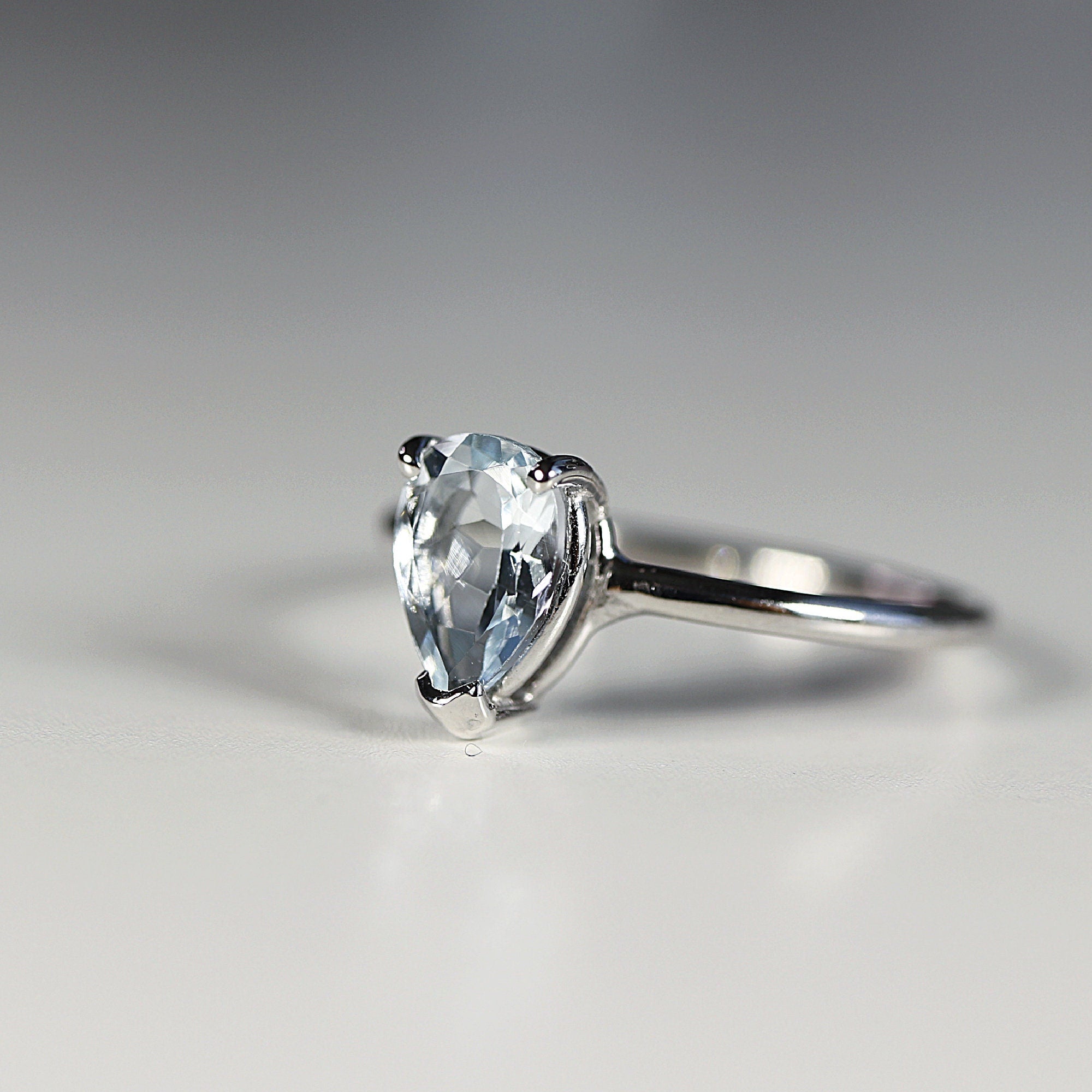 14k White Gold Pear Aquamarine Ring - Melt'm Jewelry