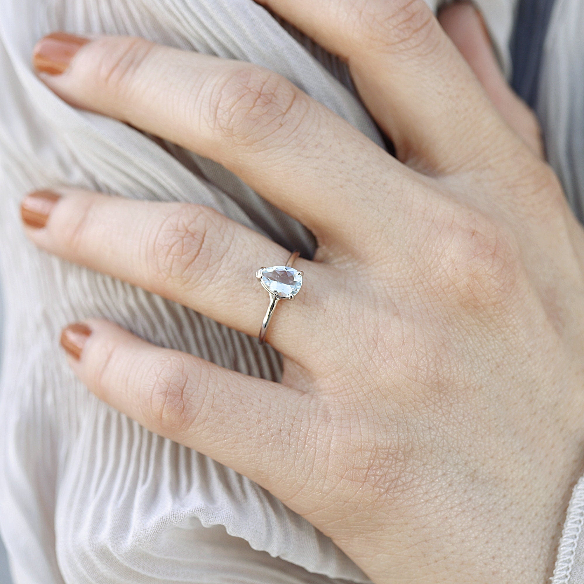 14k White Gold Pear Aquamarine Ring