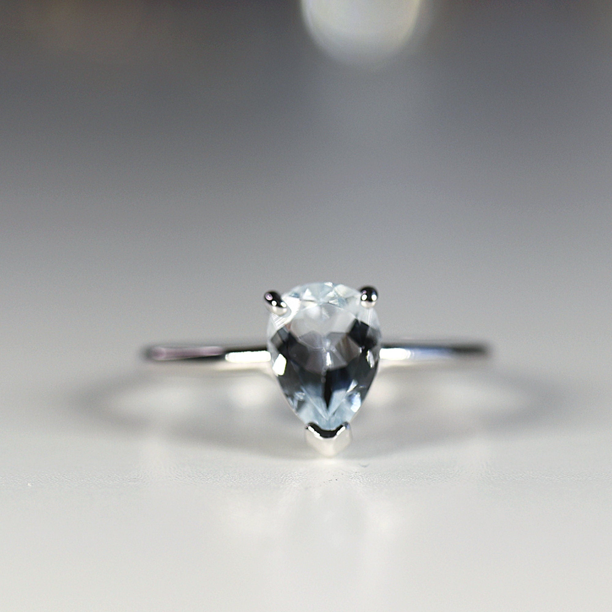 14k White Gold Pear Aquamarine Ring