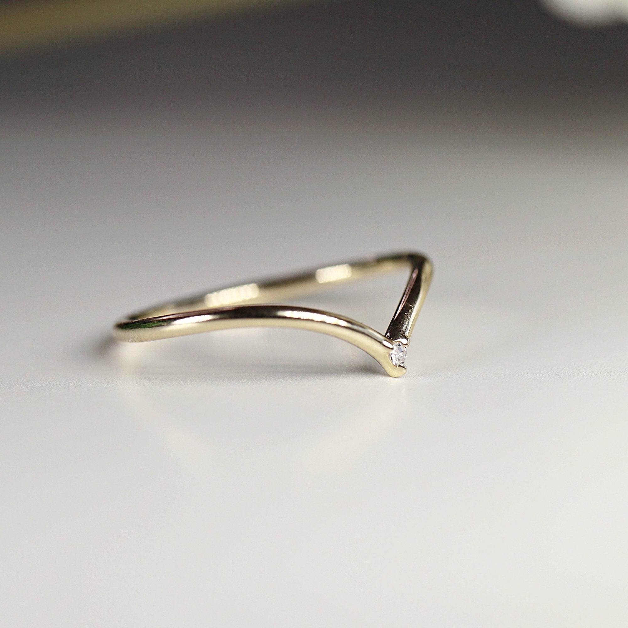 14k Solid Gold Dainty V Diamond Wedding Band - Melt'm Jewelry