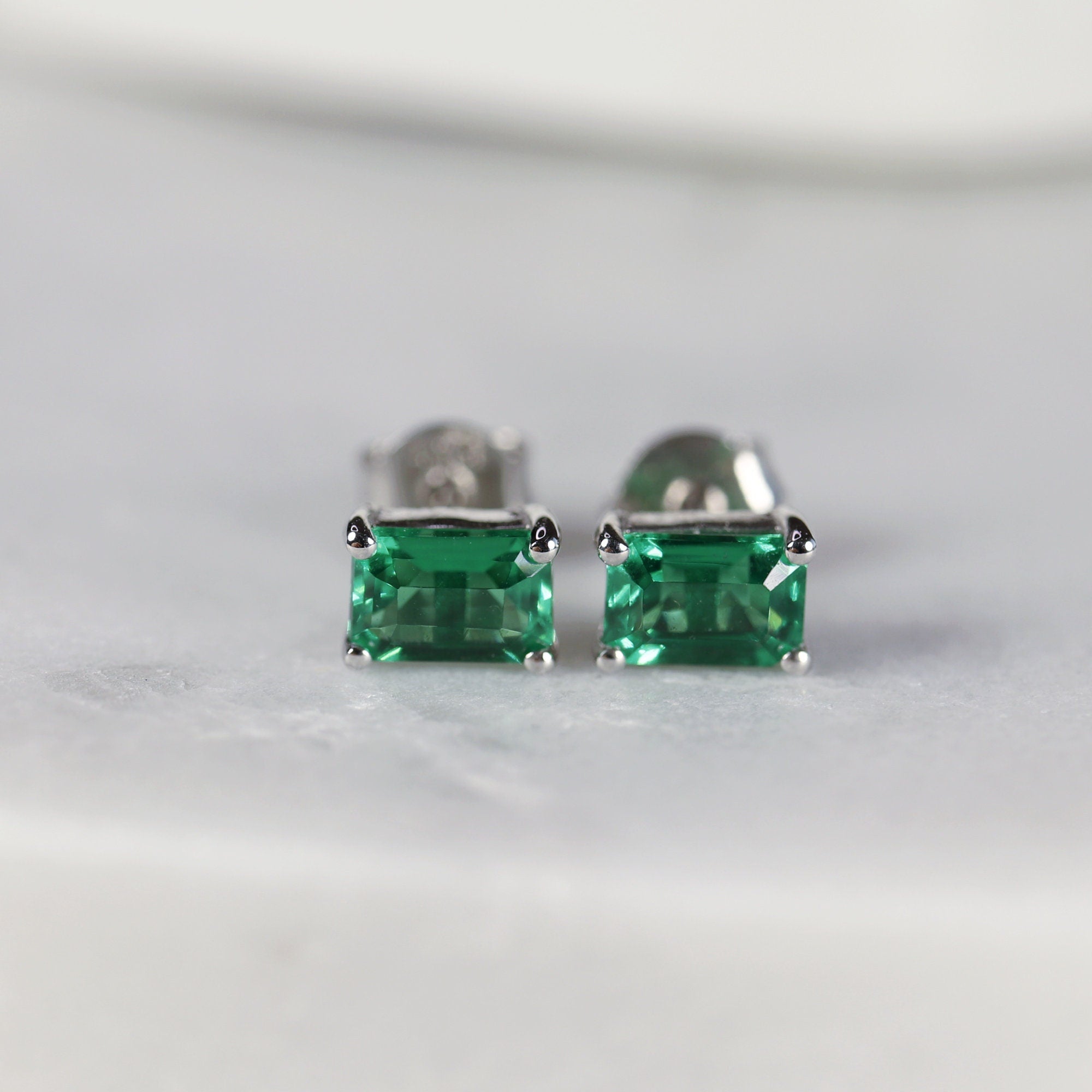 14k Gold Emerald Cut Emerald Stud Earrings - Melt'm Jewelry