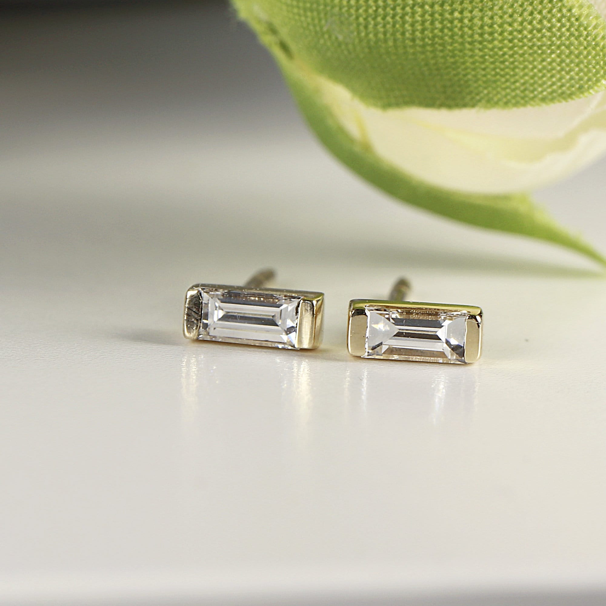 Baguette Diamond Stud Earrings 14k Gold - Melt'm Jewelry