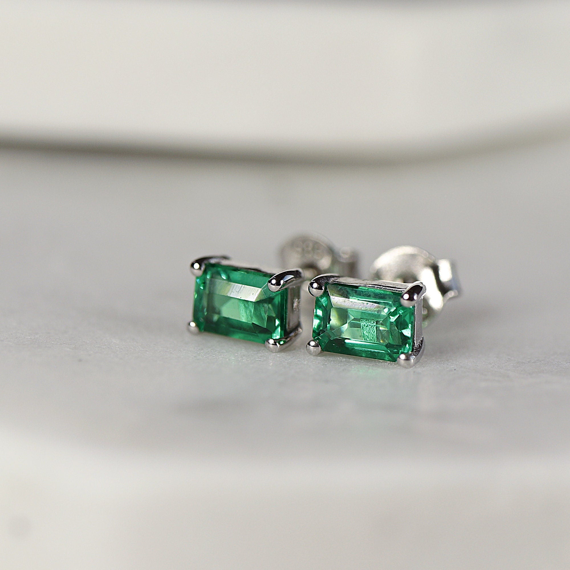14k Gold Emerald Cut Emerald Stud Earrings - Melt'm Jewelry