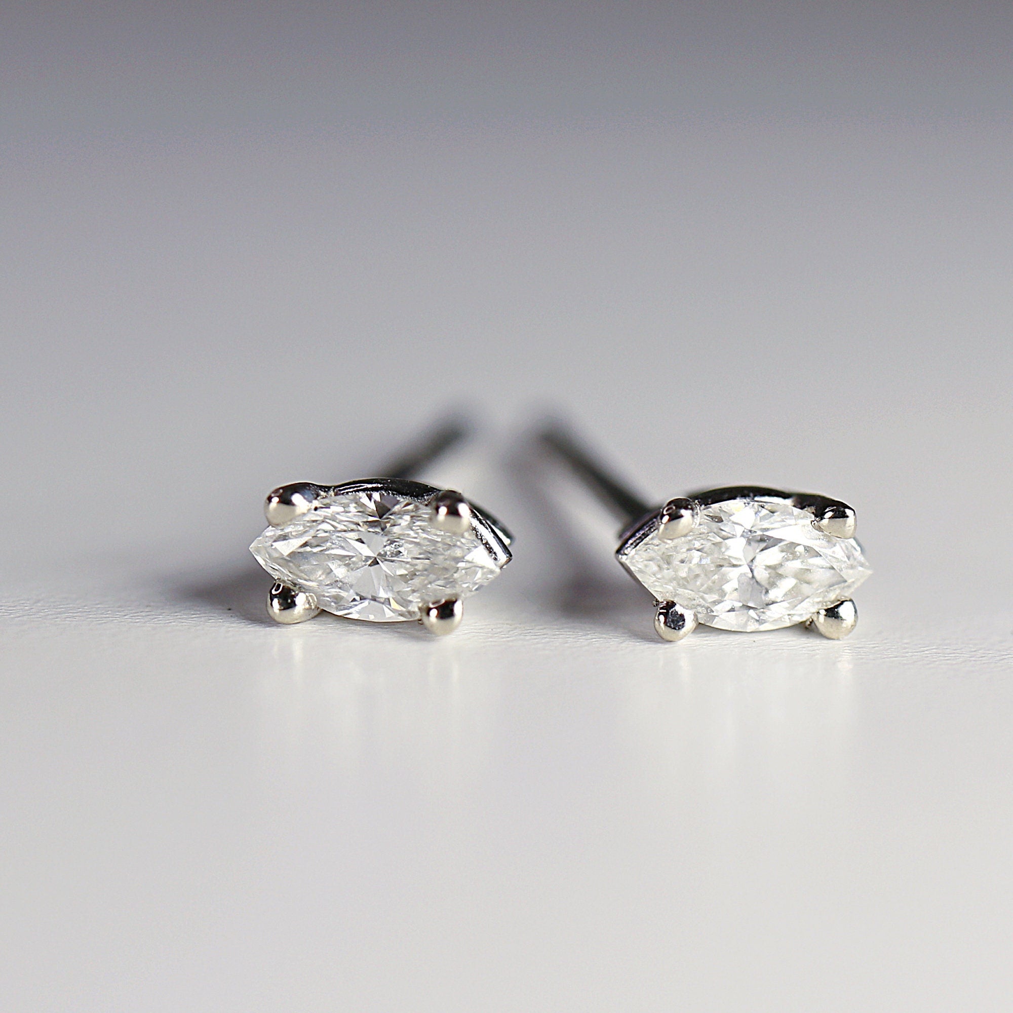 Marquise Diamond Stud Earrings, 0.14 ct VS Diamond Earrings 14k Gold - Melt'm Jewelry