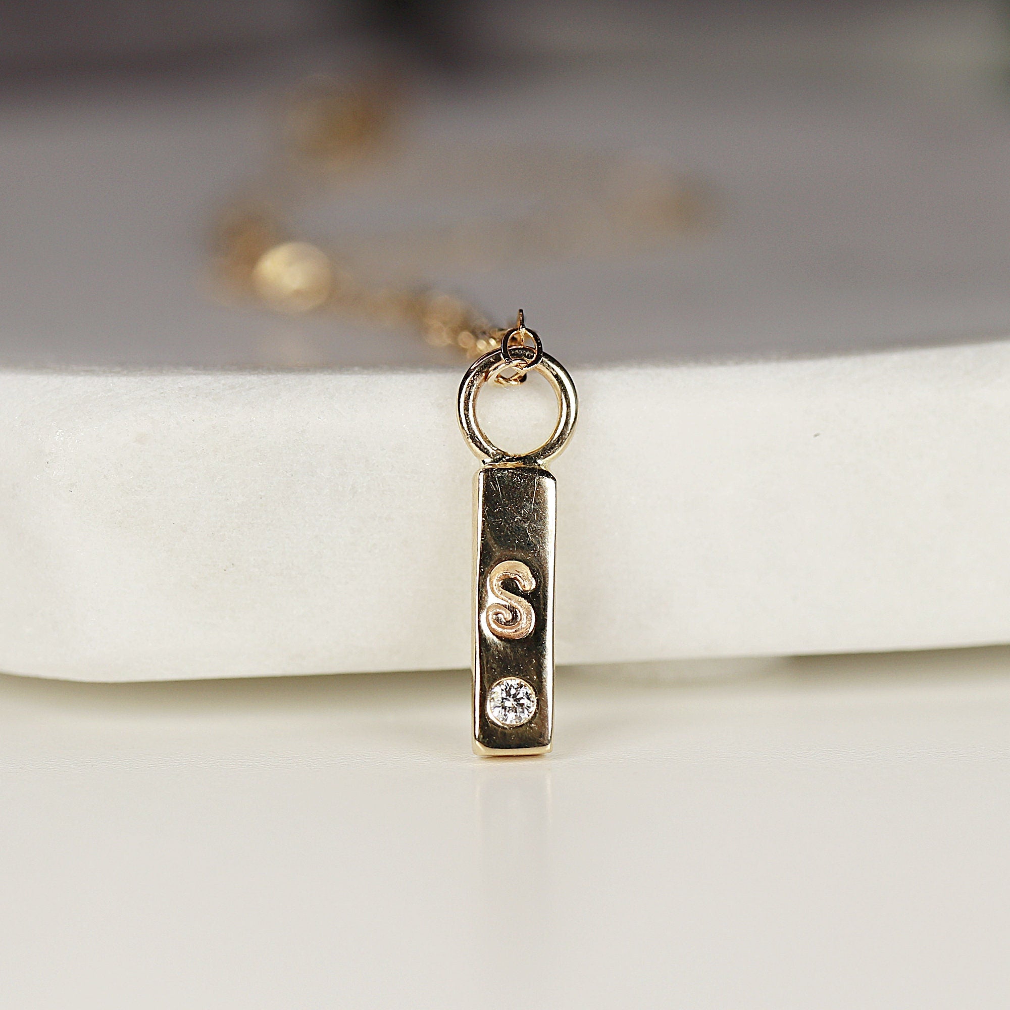 14k Solid Gold Vertical Bar Initial Necklace - Melt'm Jewelry