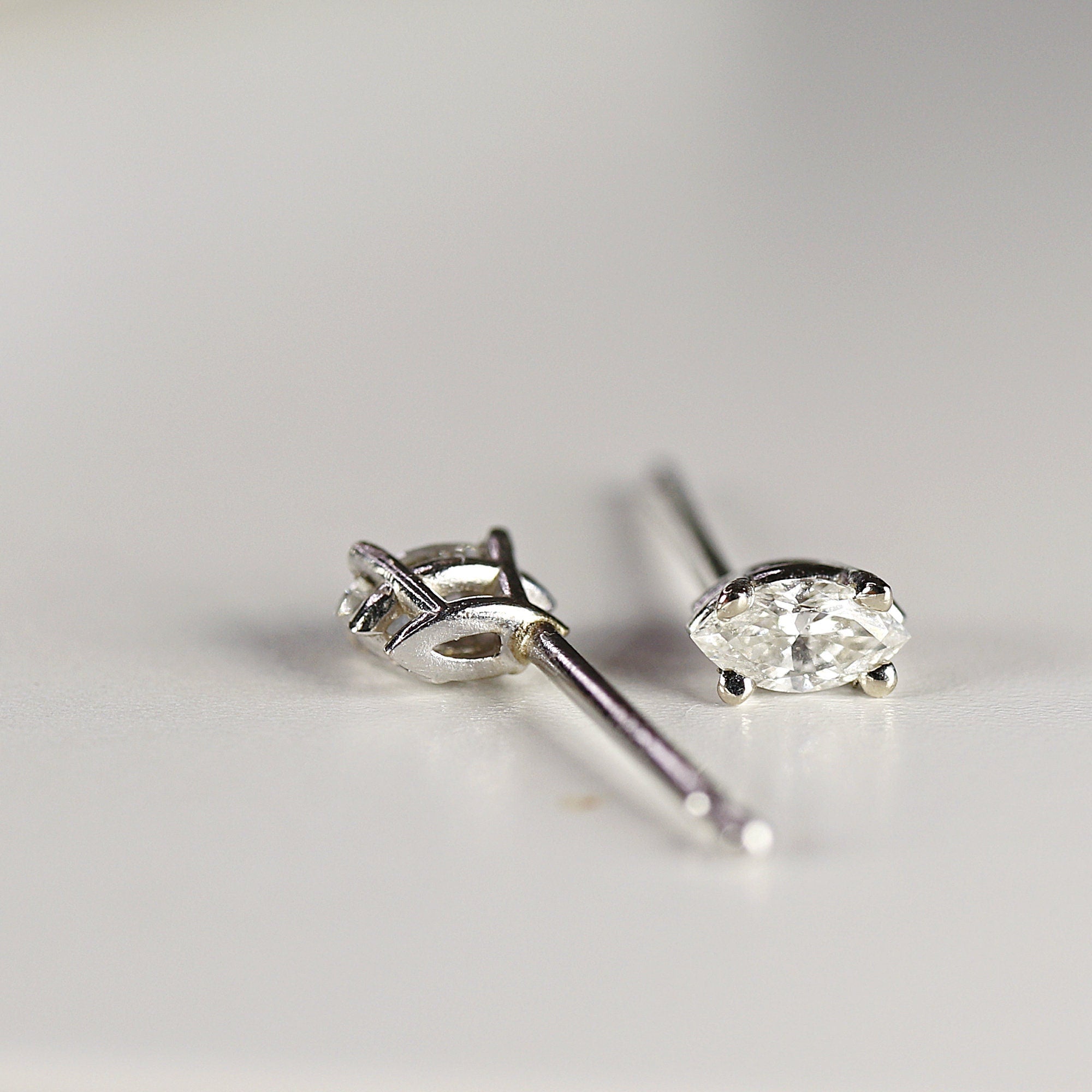 Marquise Diamond Stud Earrings, 0.14 ct VS Diamond Earrings 14k Gold - Melt'm Jewelry