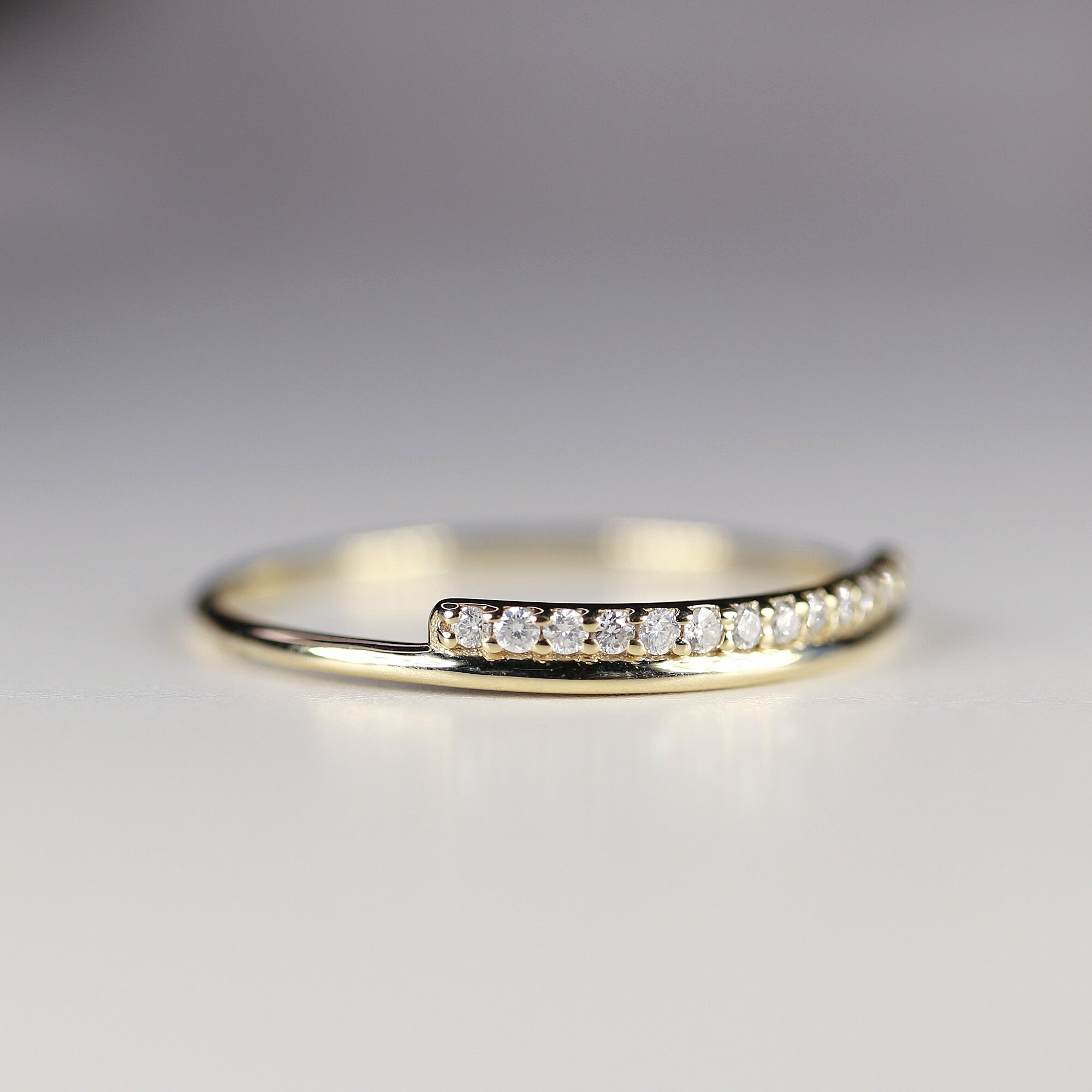 Diamond Wedding Band 14k Gold, Stackable Wedding Rind