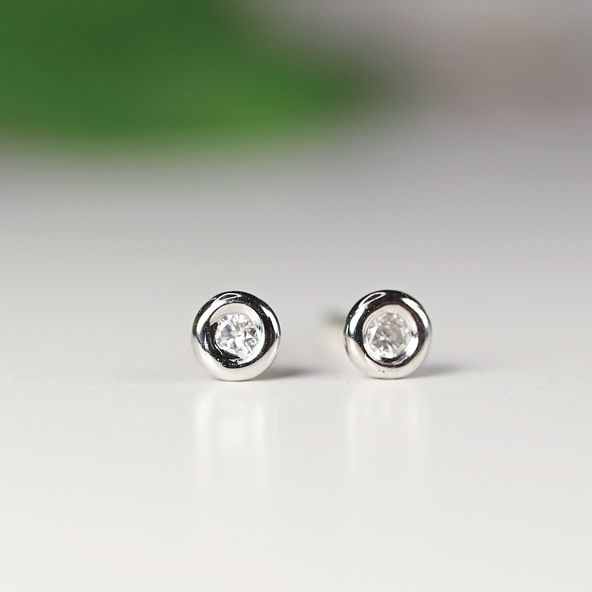 14k Solid Gold Tiny Diamond Stud Earrings (SINGLE OR PAIR) - Melt'm Jewelry