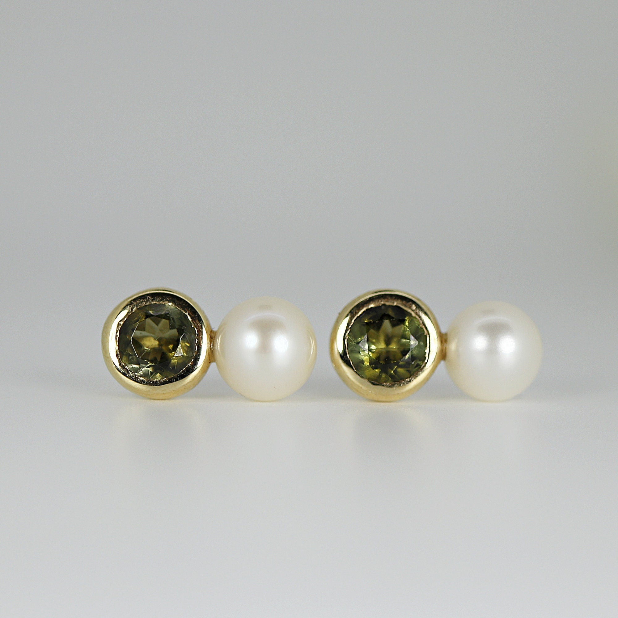 Pearl and Green Tourmaline Earrings 18k Solid Gold