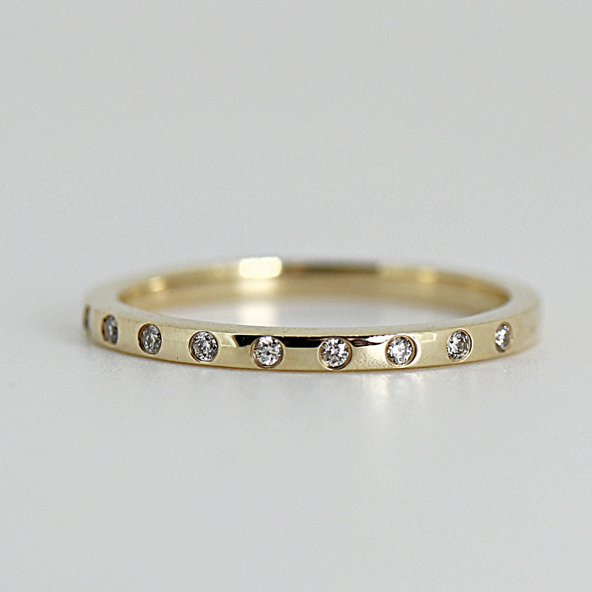 Flush Set Diamond Wedding Band - Melt'm Jewelry