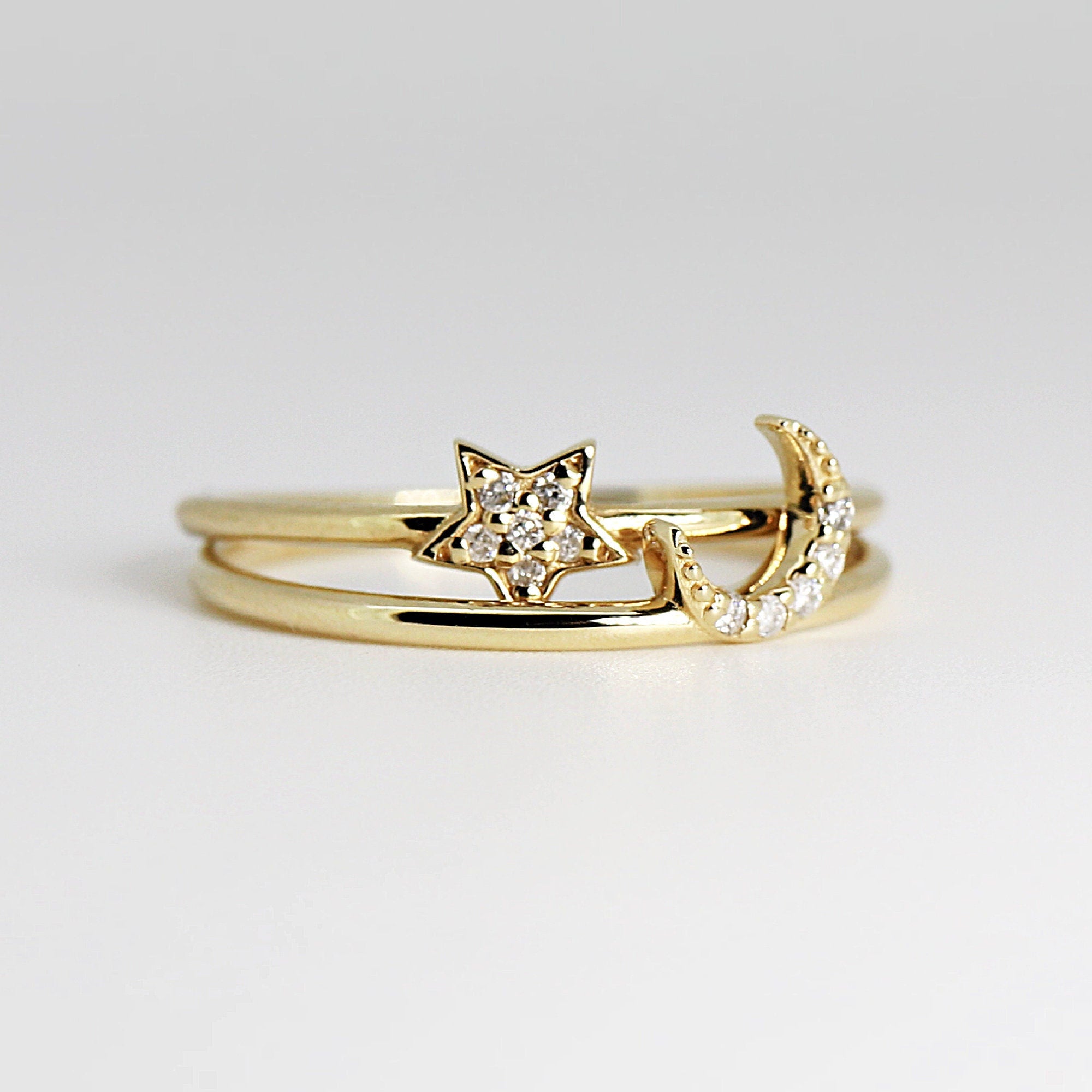 Genuine Diamond Star Ring in 14k Gold - Melt'm Jewelry